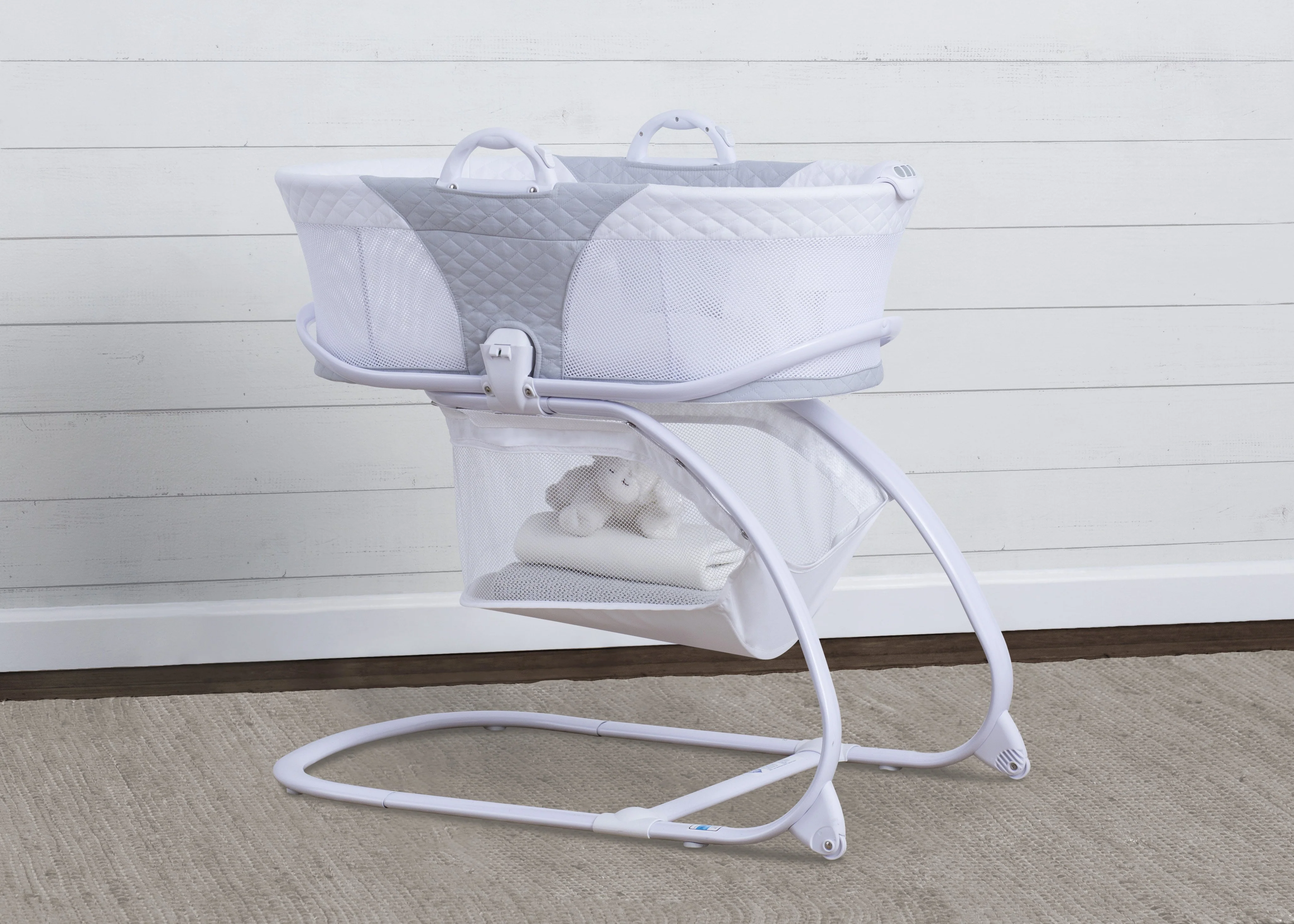 2-in-1 Moses Basket Bedside Bassinet Sleeper - Image 2