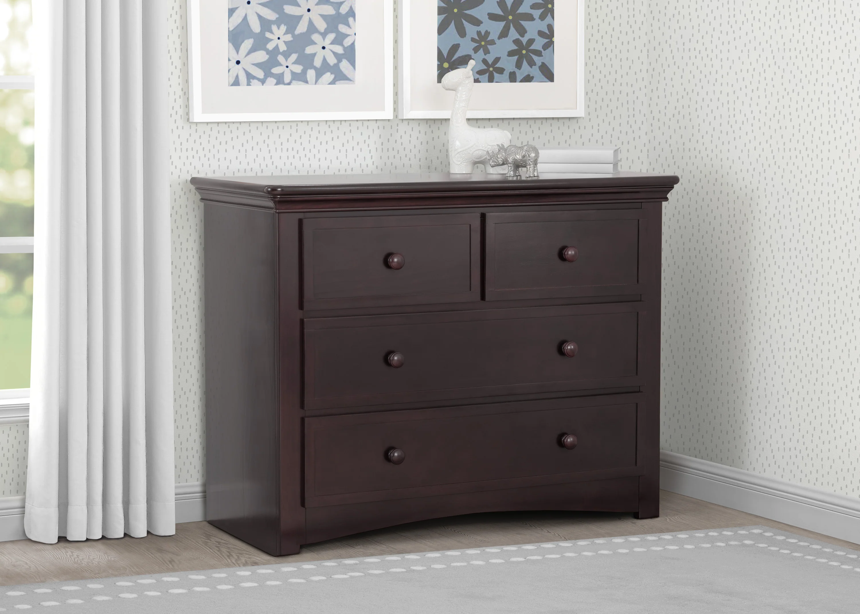 4 Drawer Dresser - Image 9