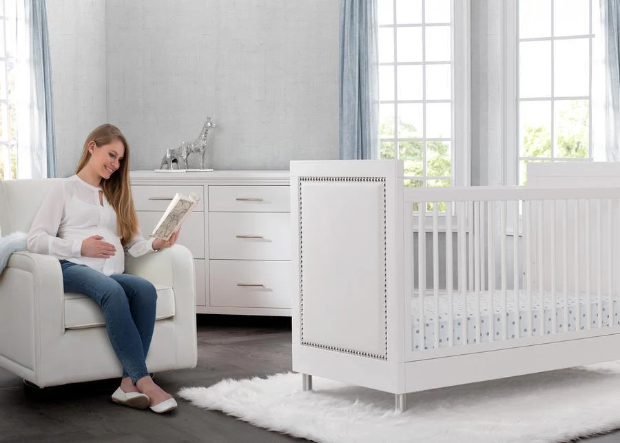 Avery 3-in-1 Convertible Crib - Image 2