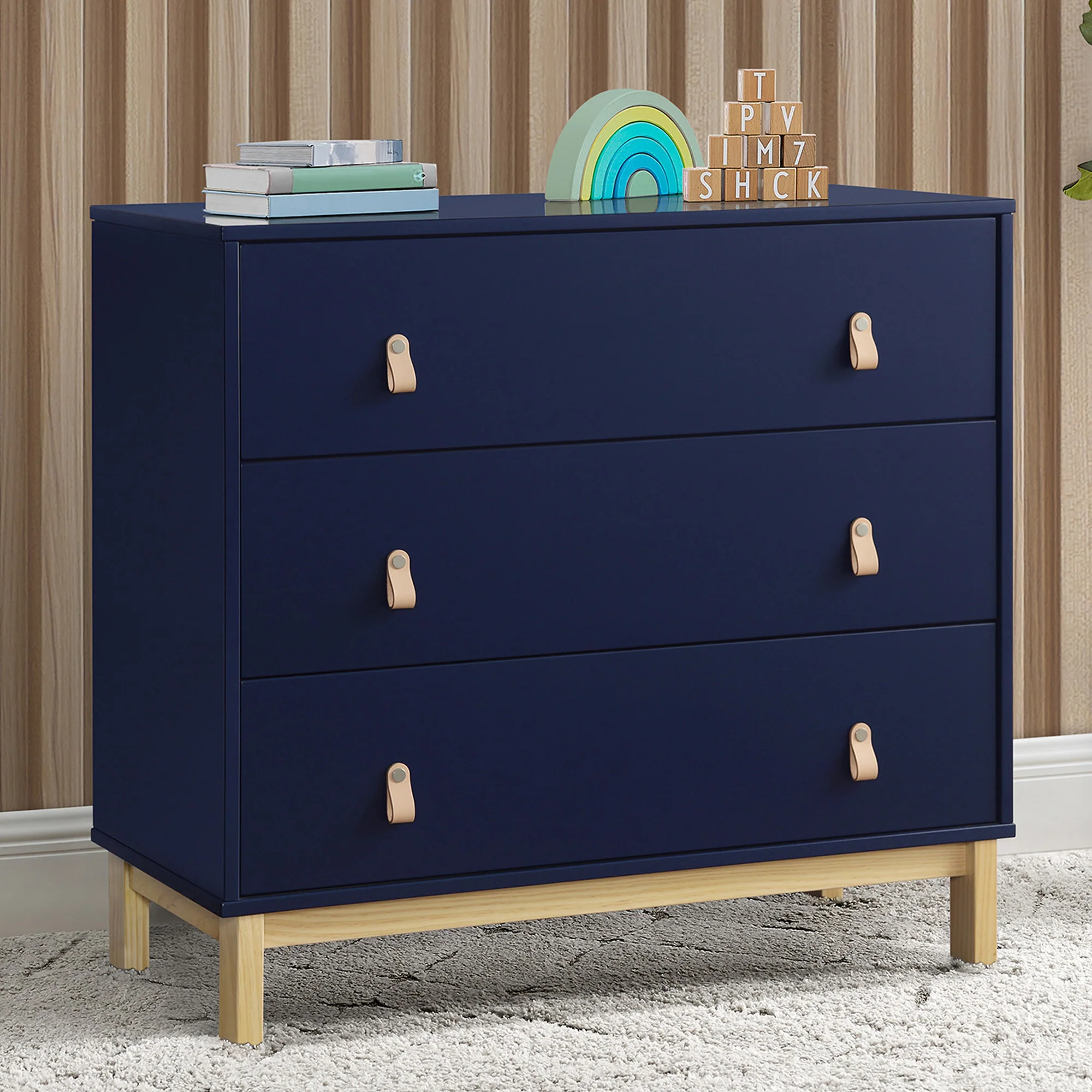 babyGap Legacy 3 Drawer Dresser with Leather Pulls - Image 7