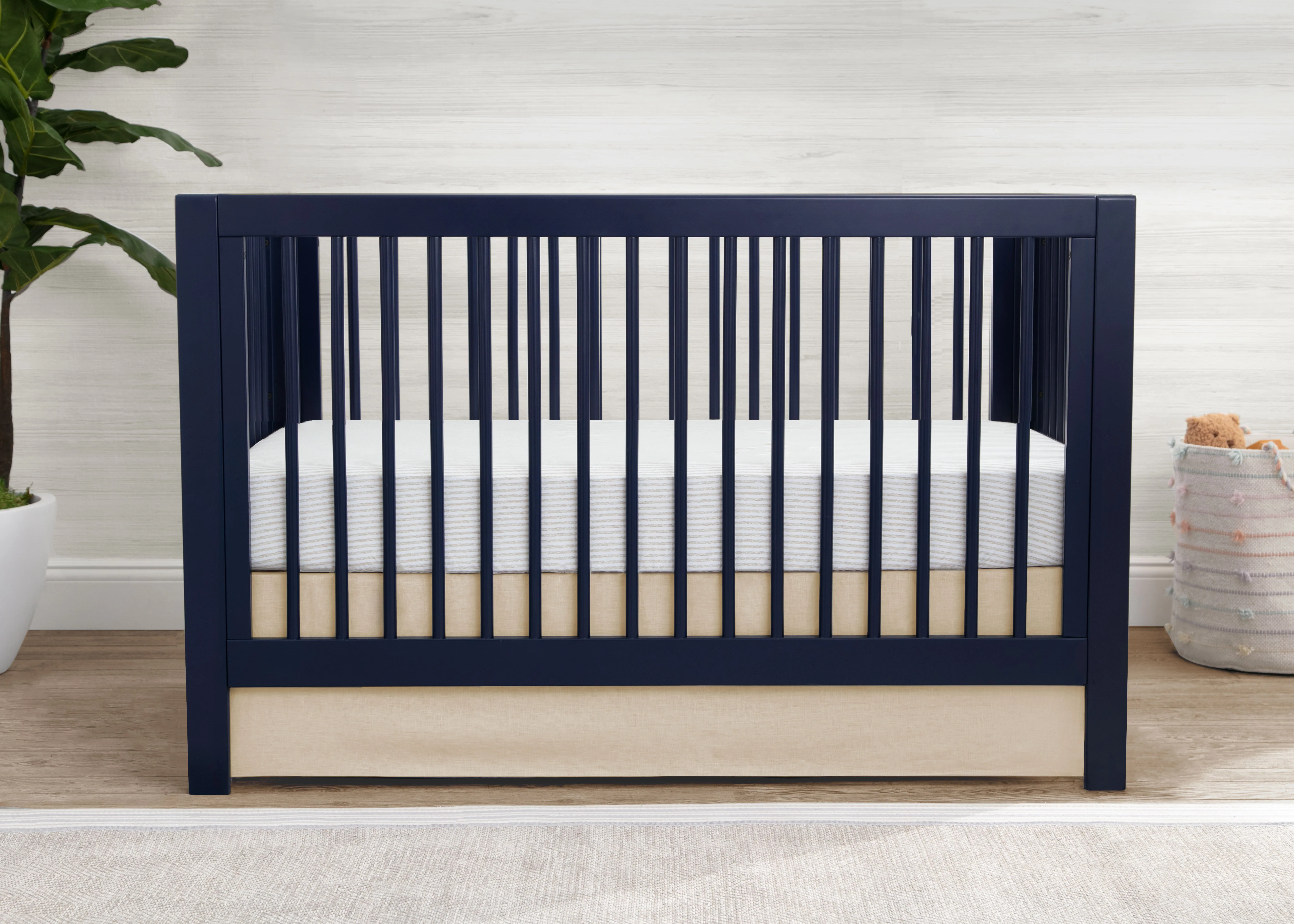 babyGap Linen Crib Skirt - Image 3
