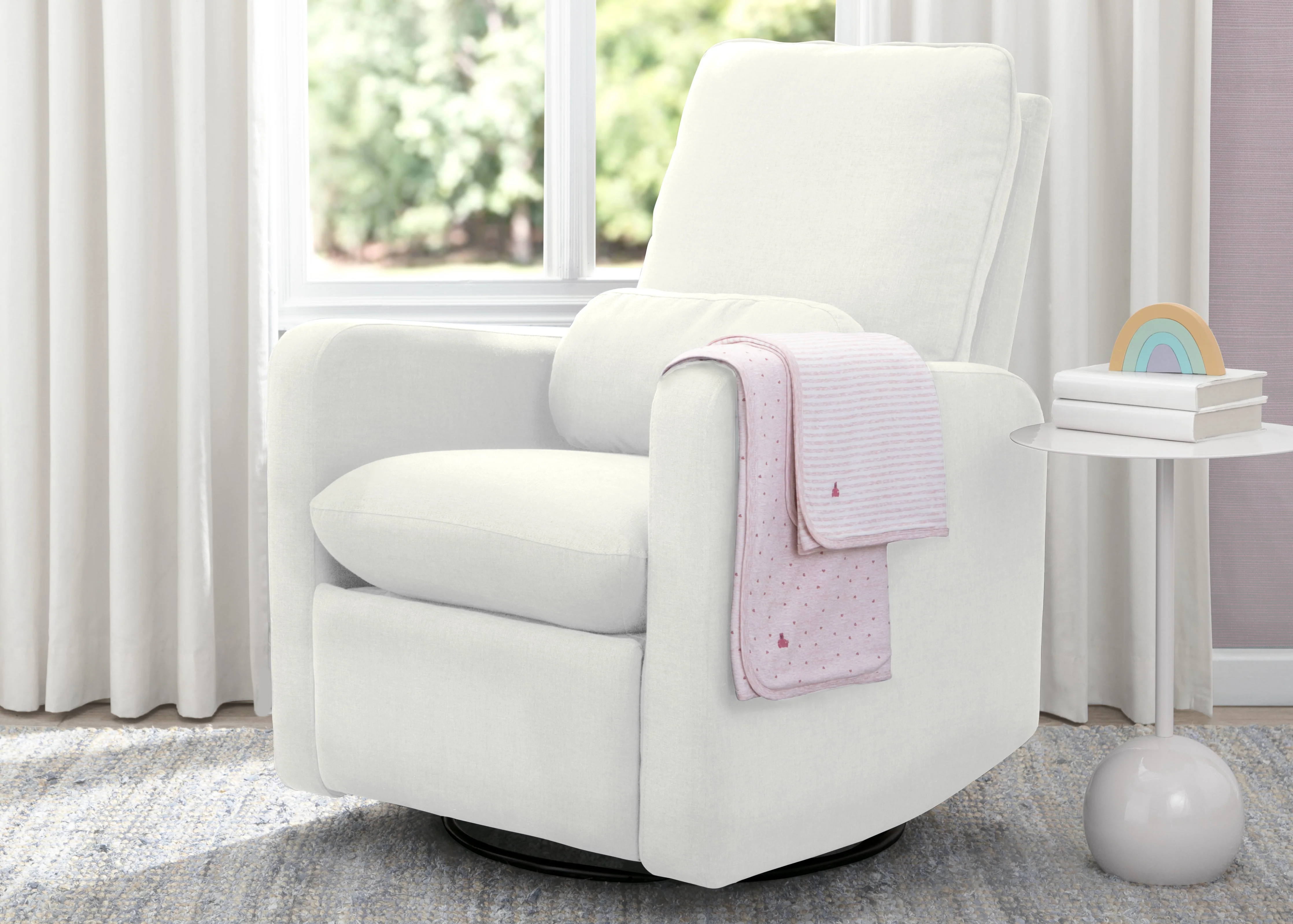 babyGap Reversible 100% Organic Cotton Blankets - 2 Pack - Image 9