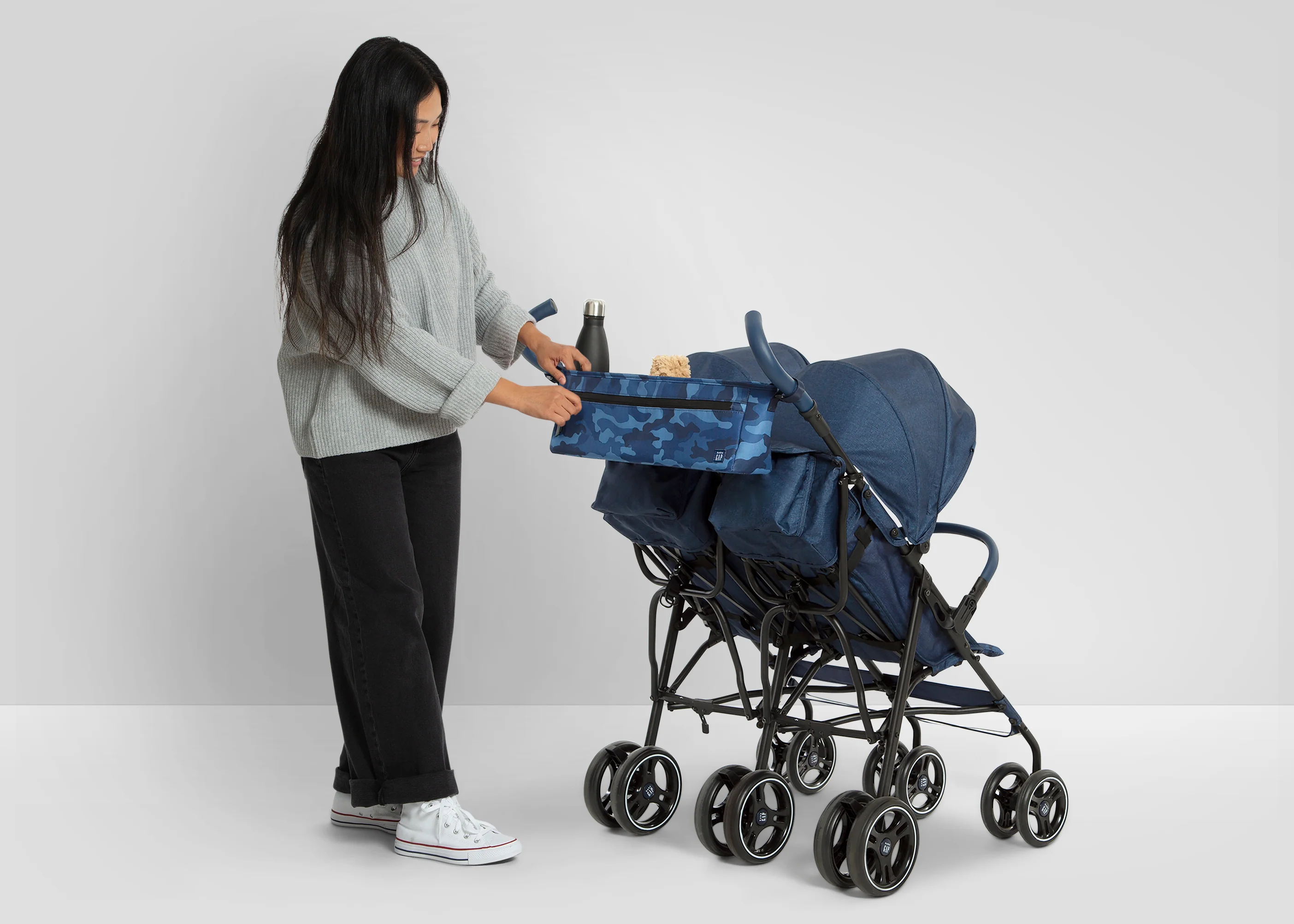 babyGap Classic Parent Organizer for Double Stroller - Image 18