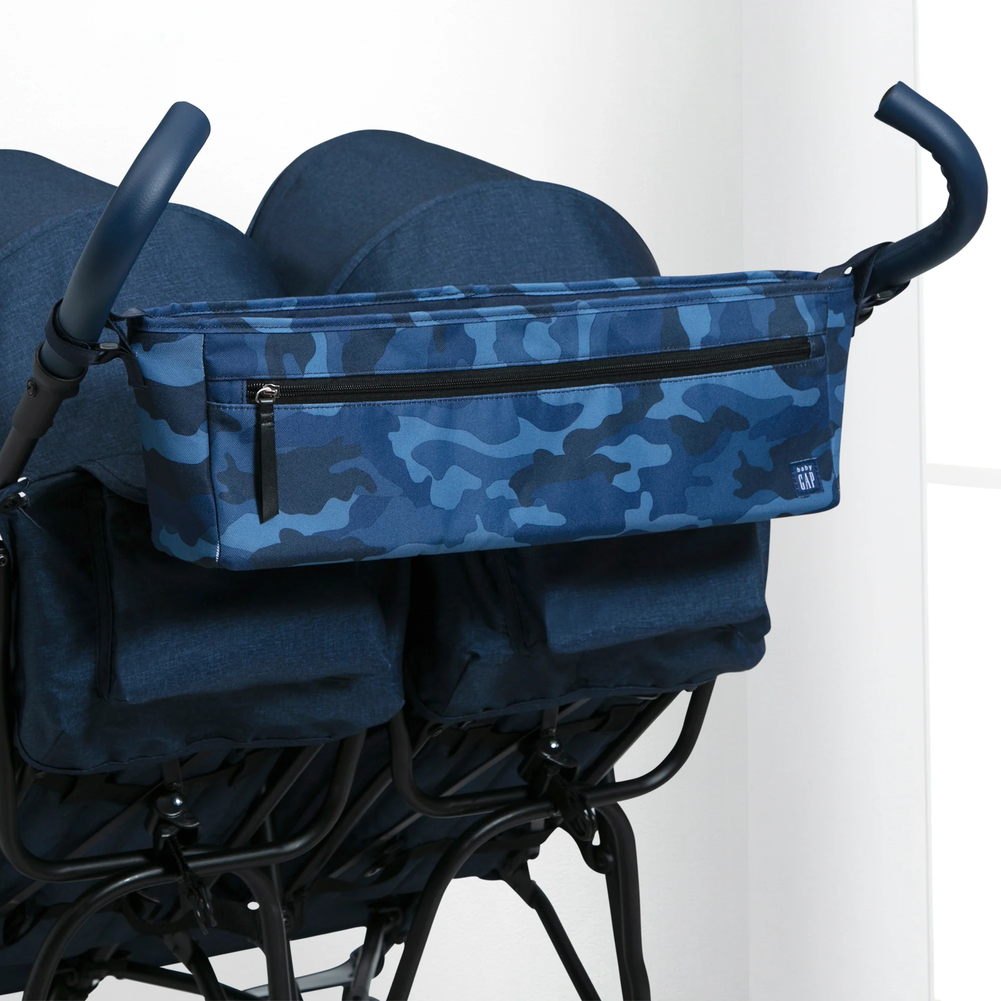 babyGap Classic Parent Organizer for Double Stroller - Image 25