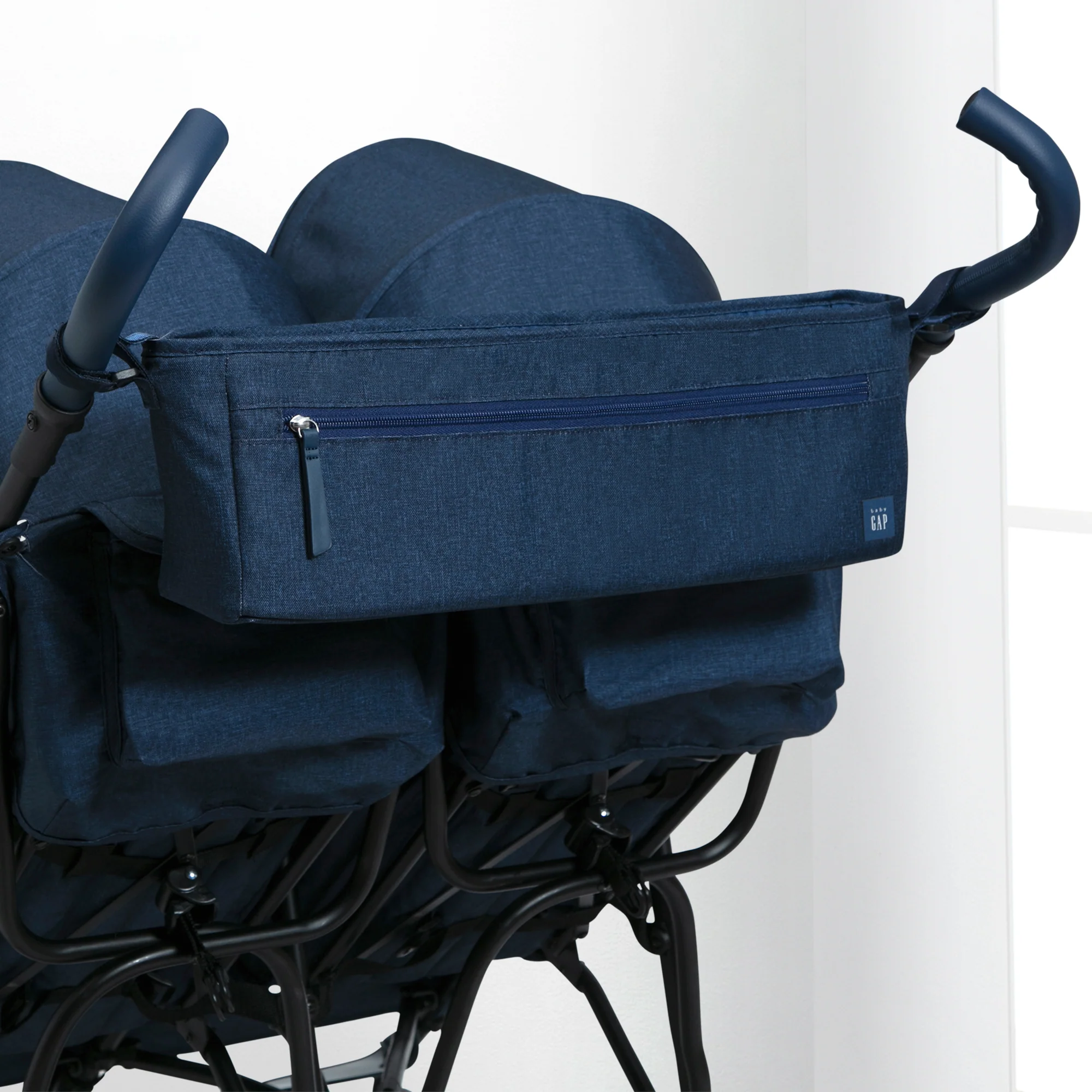 babyGap Classic Parent Organizer for Double Stroller - Image 49