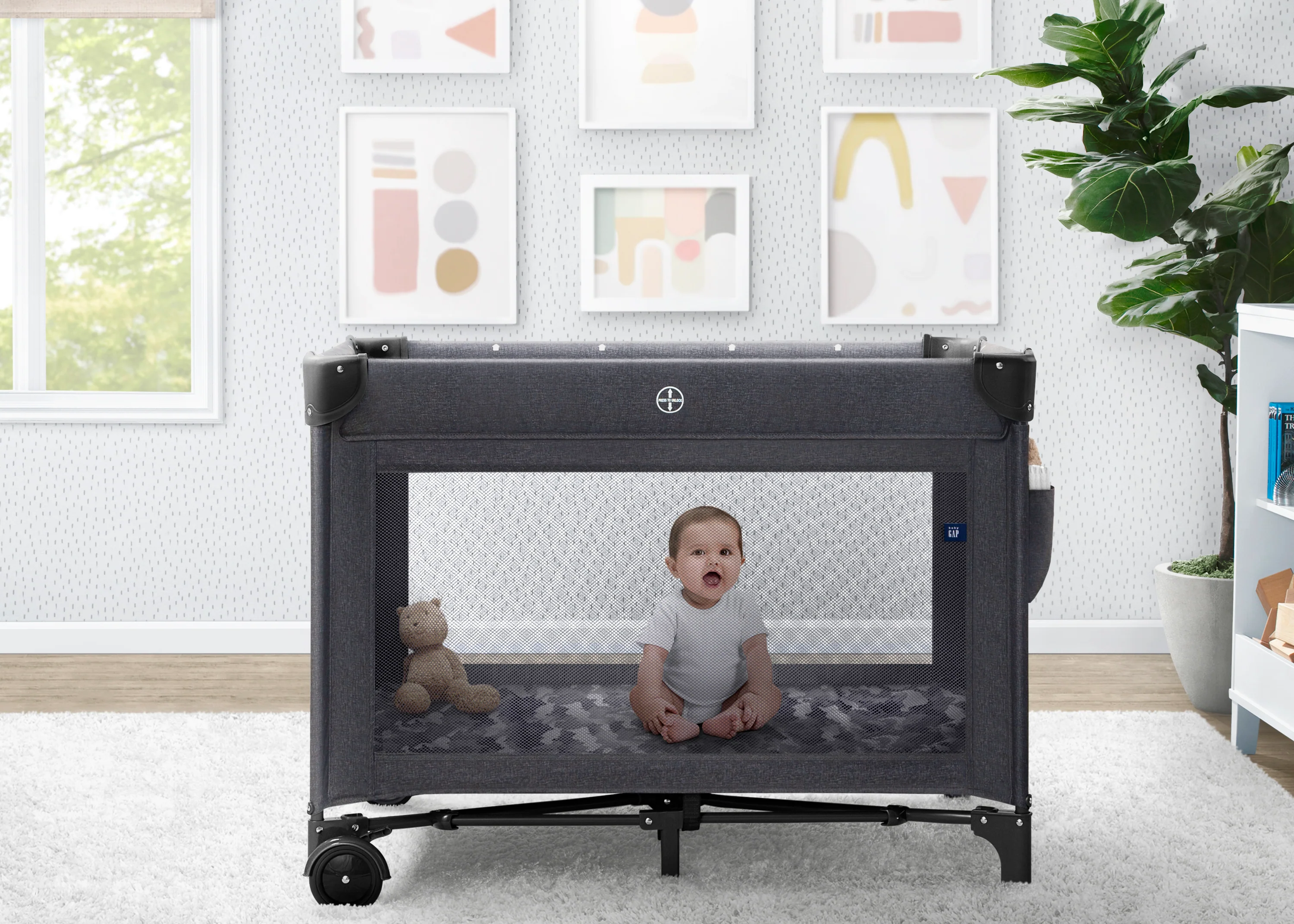 babyGap Deluxe Play Yard - Image 13