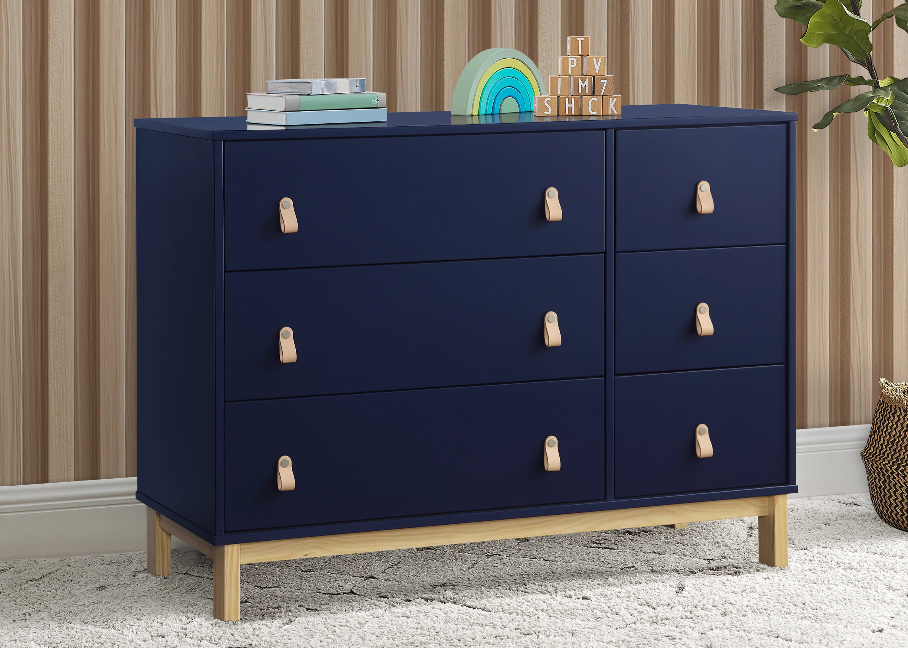 babyGap Legacy 6 Drawer Dresser with Leather Pulls and Interlocking Drawers