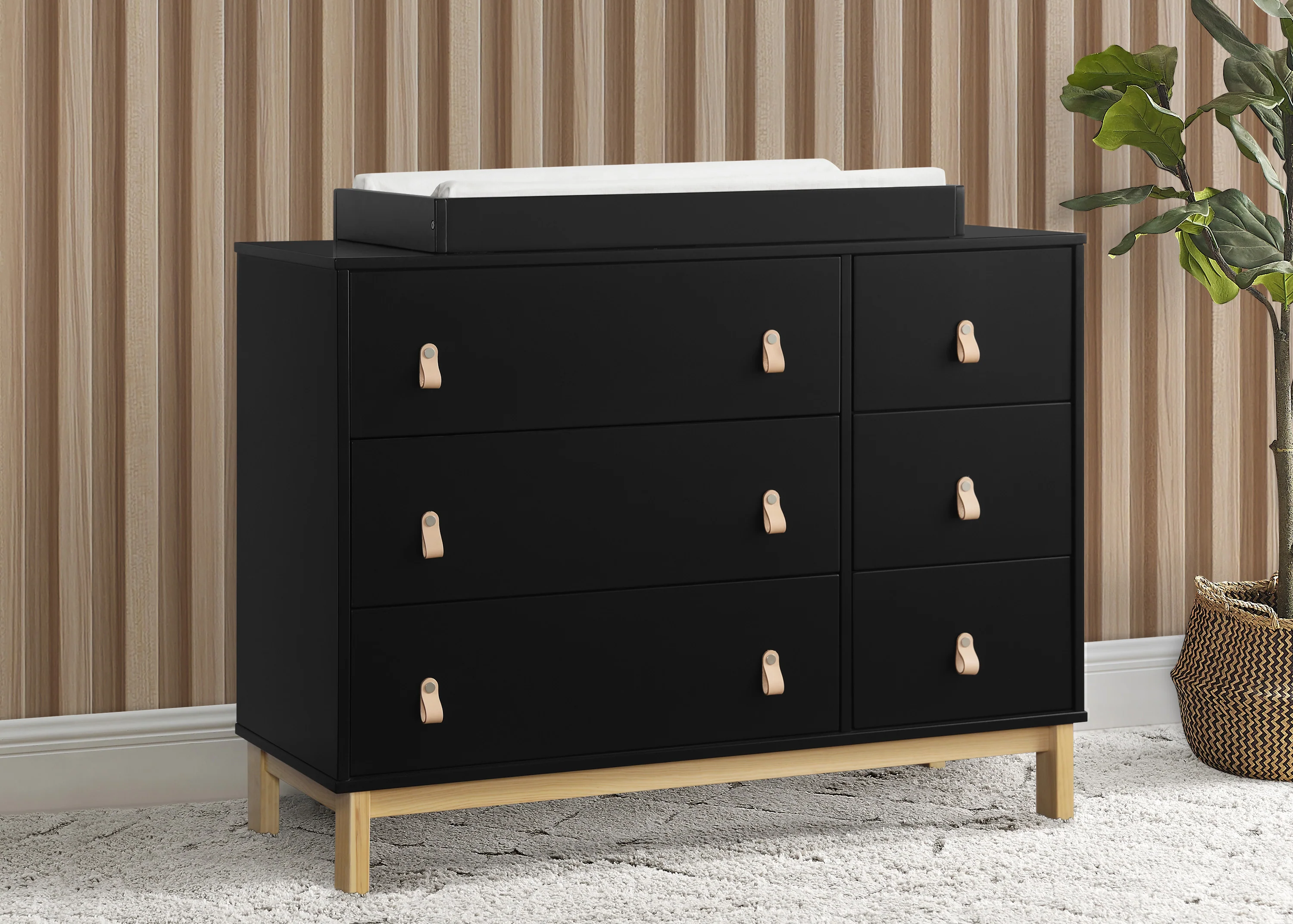 babyGap Legacy 6 Drawer Dresser with Leather Pulls and Interlocking Drawers - Image 10