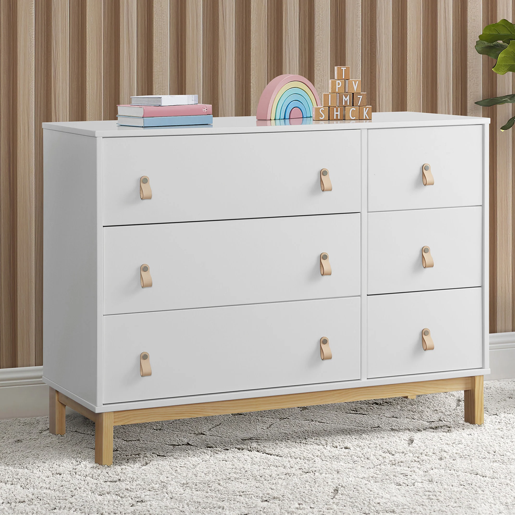 babyGap Legacy 6 Drawer Dresser with Leather Pulls and Interlocking Drawers - Image 23