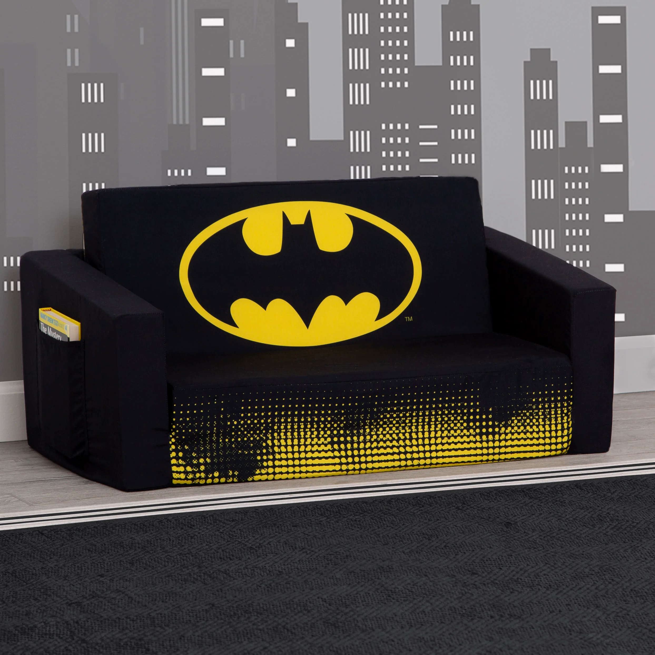Batman Cozee Flip-Out Sofa - 2-in-1 Convertible Sofa to Lounger for Kids - Image 6
