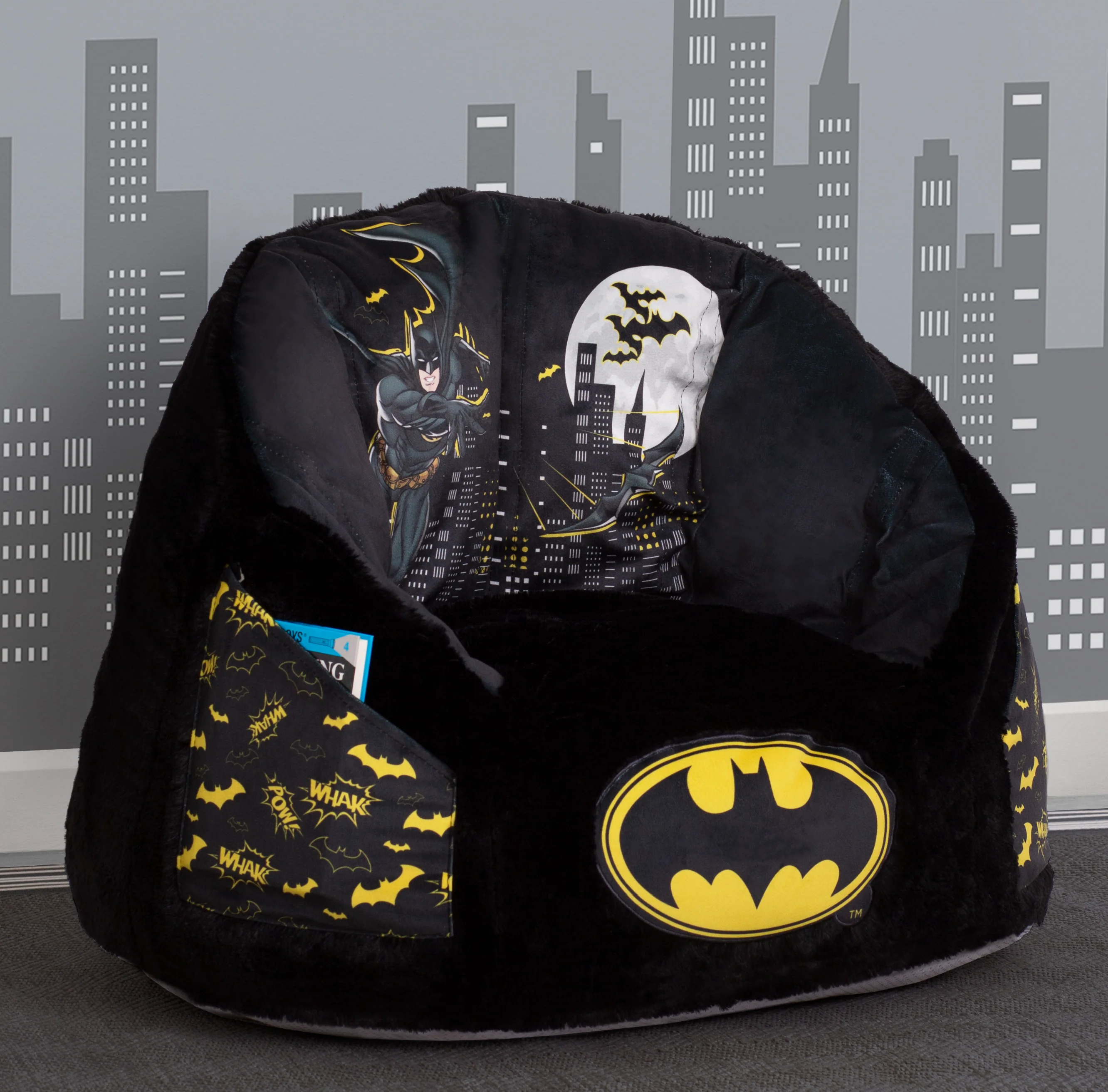 Batman Cozee Fluffy Chair, Kid Size (For Kids Up To 10 Years Old) - Image 5