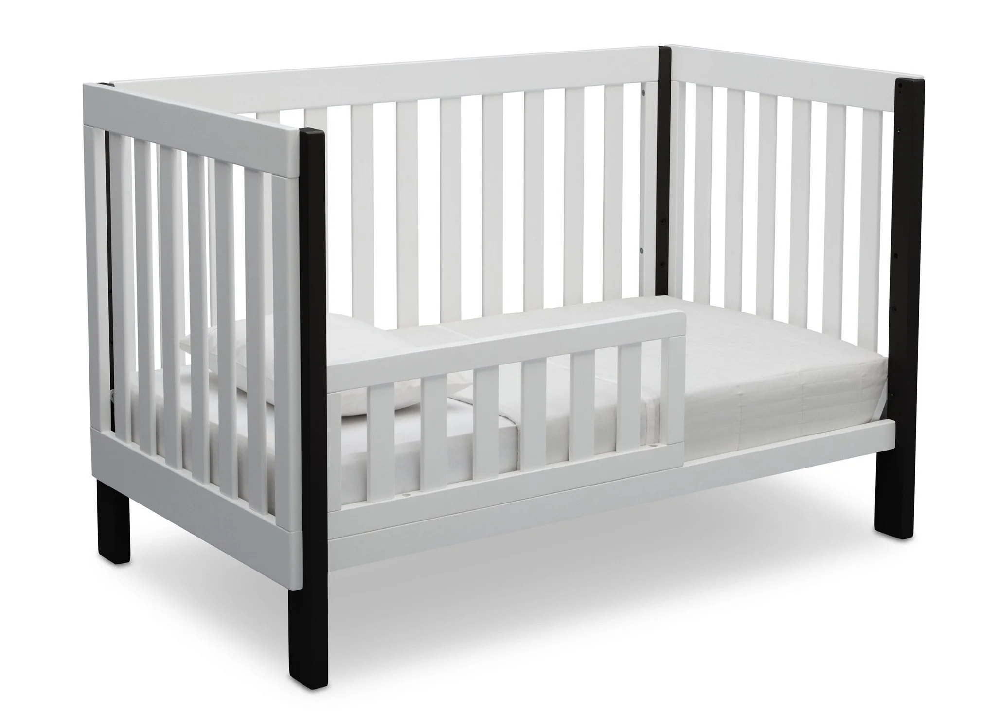 Bellevue 3-in-1 Crib - Image 4