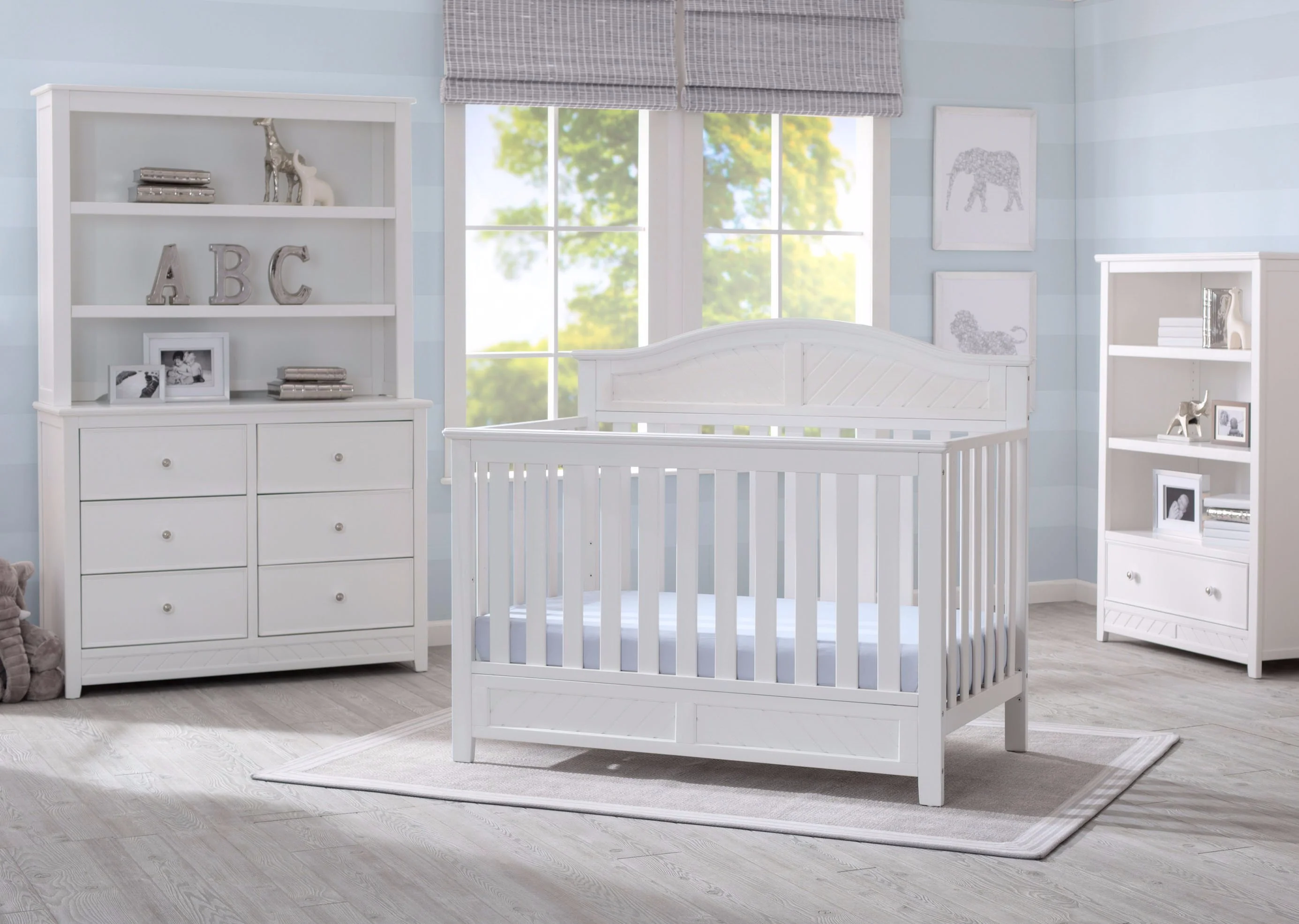 Bennington Elite Curved 4-in-1 Crib - Image 2