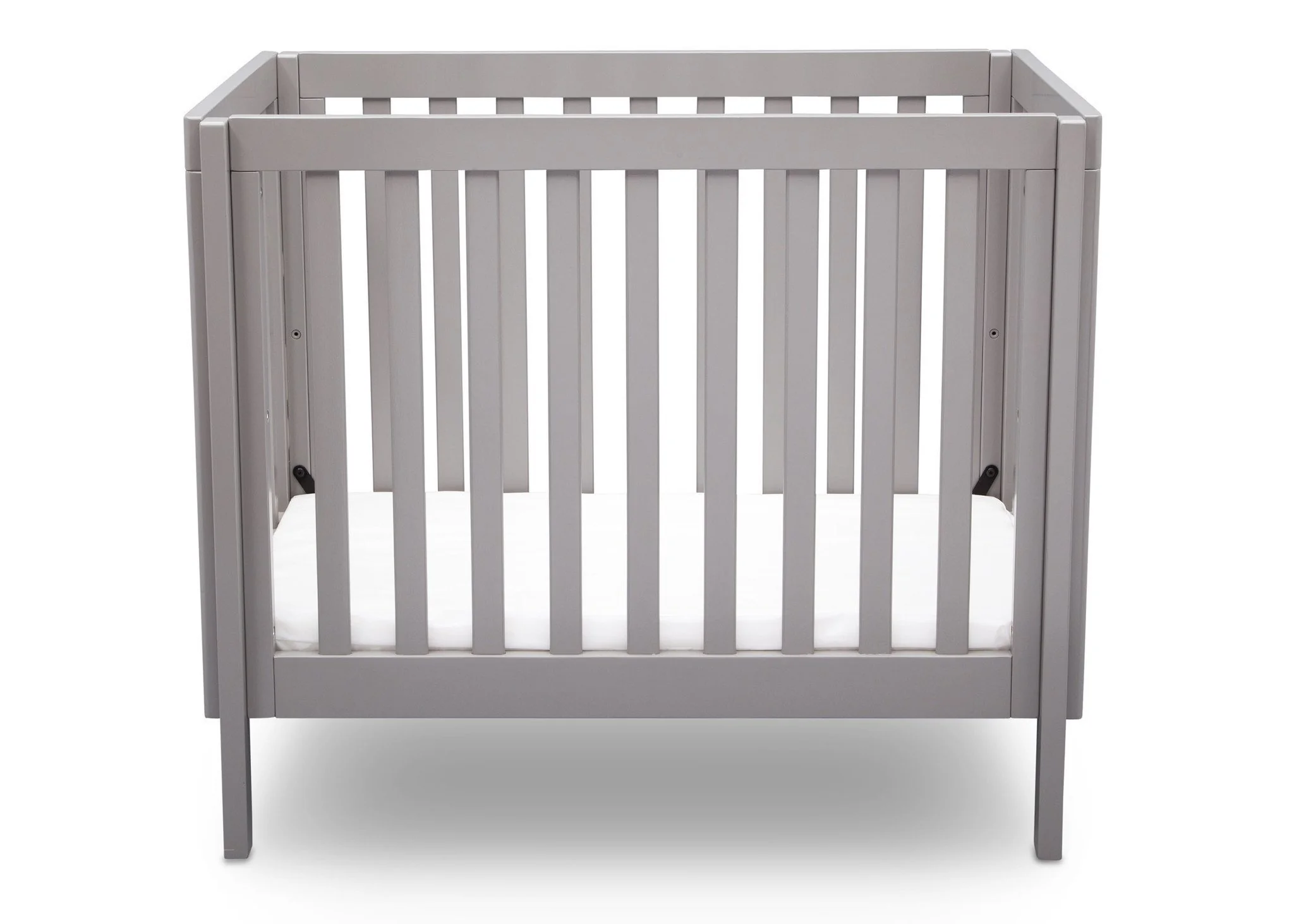 Bennington Elite Mini Crib with Mattress - Image 4
