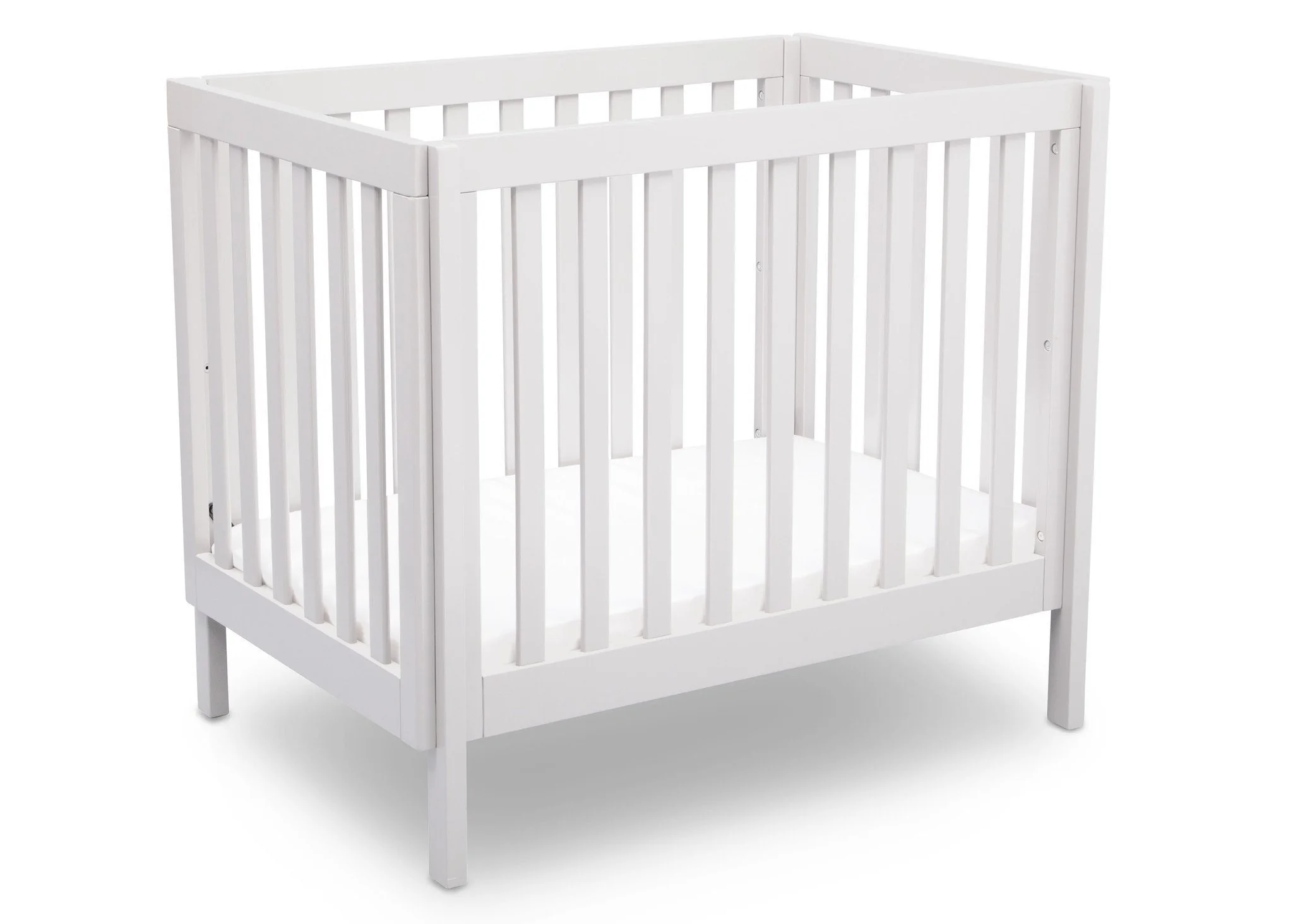 Bennington Elite Mini Crib with Mattress - Image 6