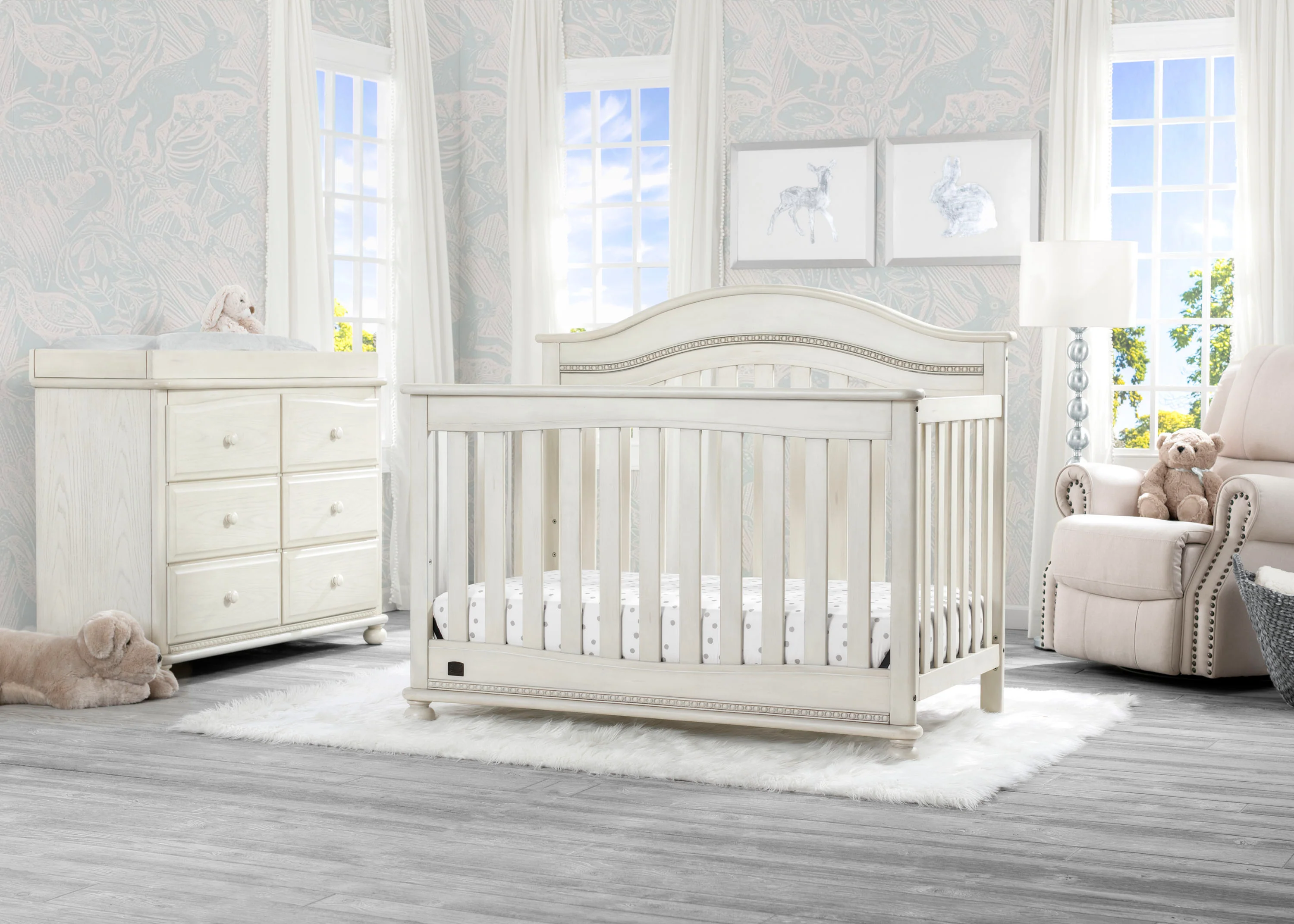 Bristol 4-in-1 Convertible Crib - Image 2
