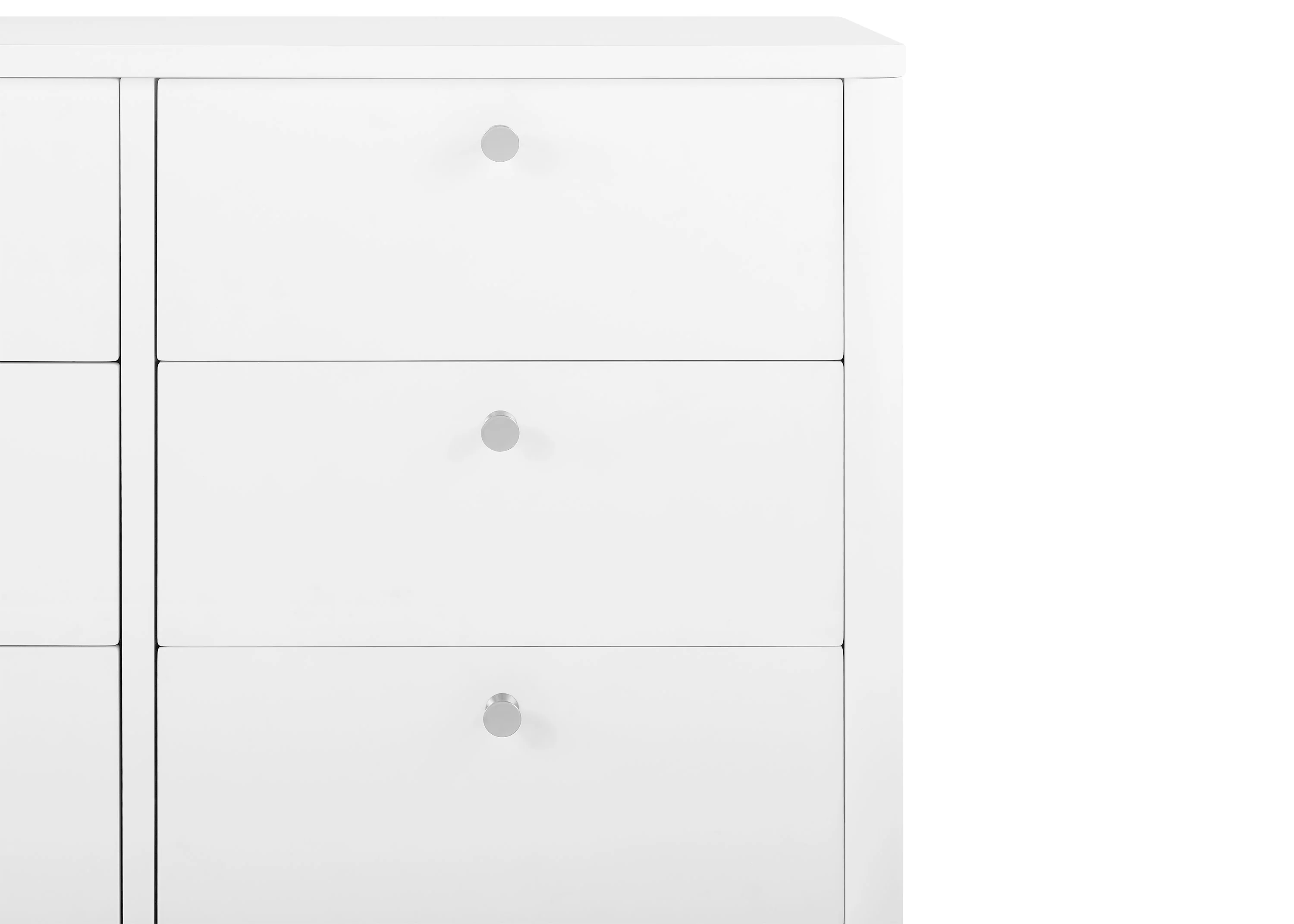 Brooks 6 Drawer Dresser with Interlocking Drawers - Image 14