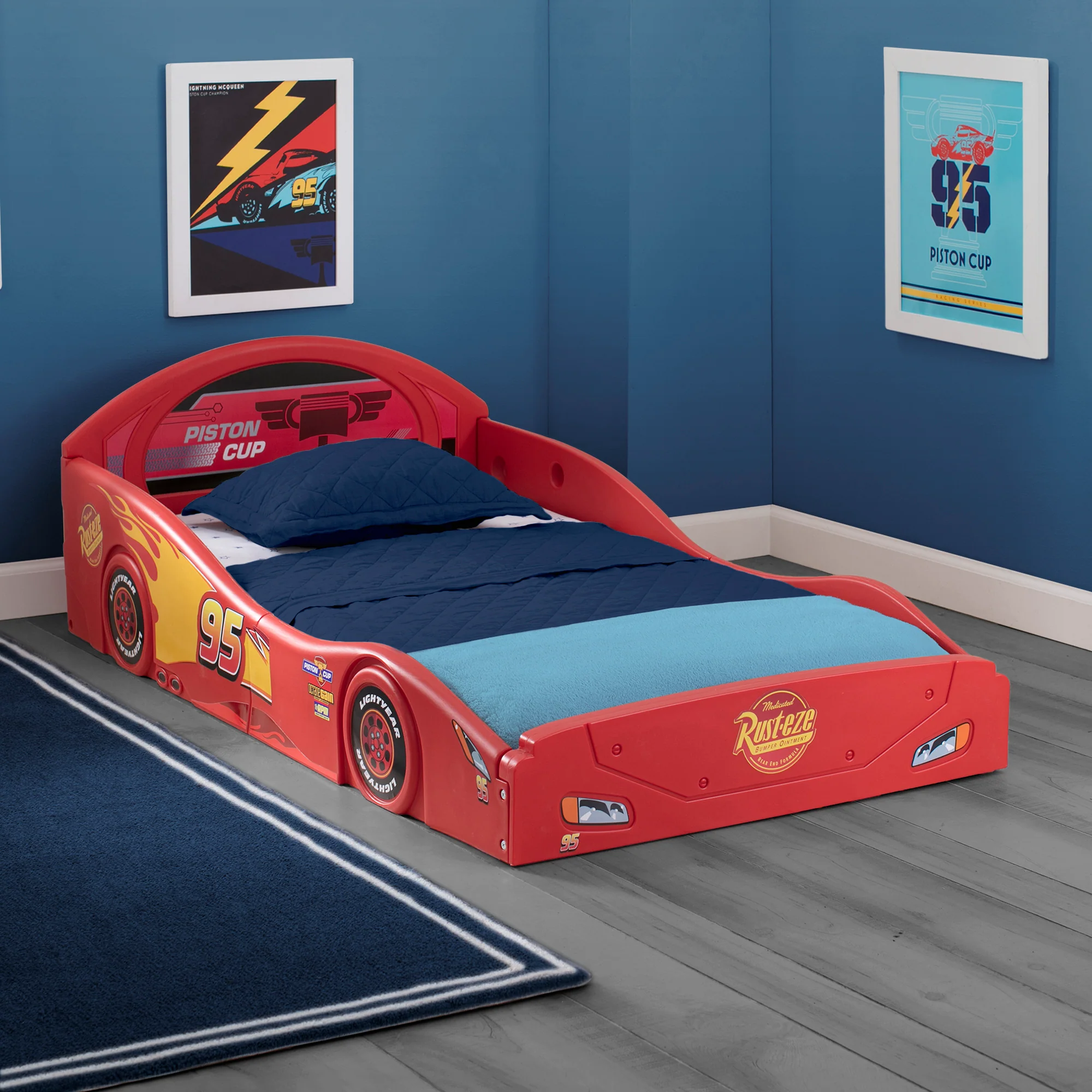Cars Lightning McQueen Plastic Sleep and Play Toddler Bed - Image 7
