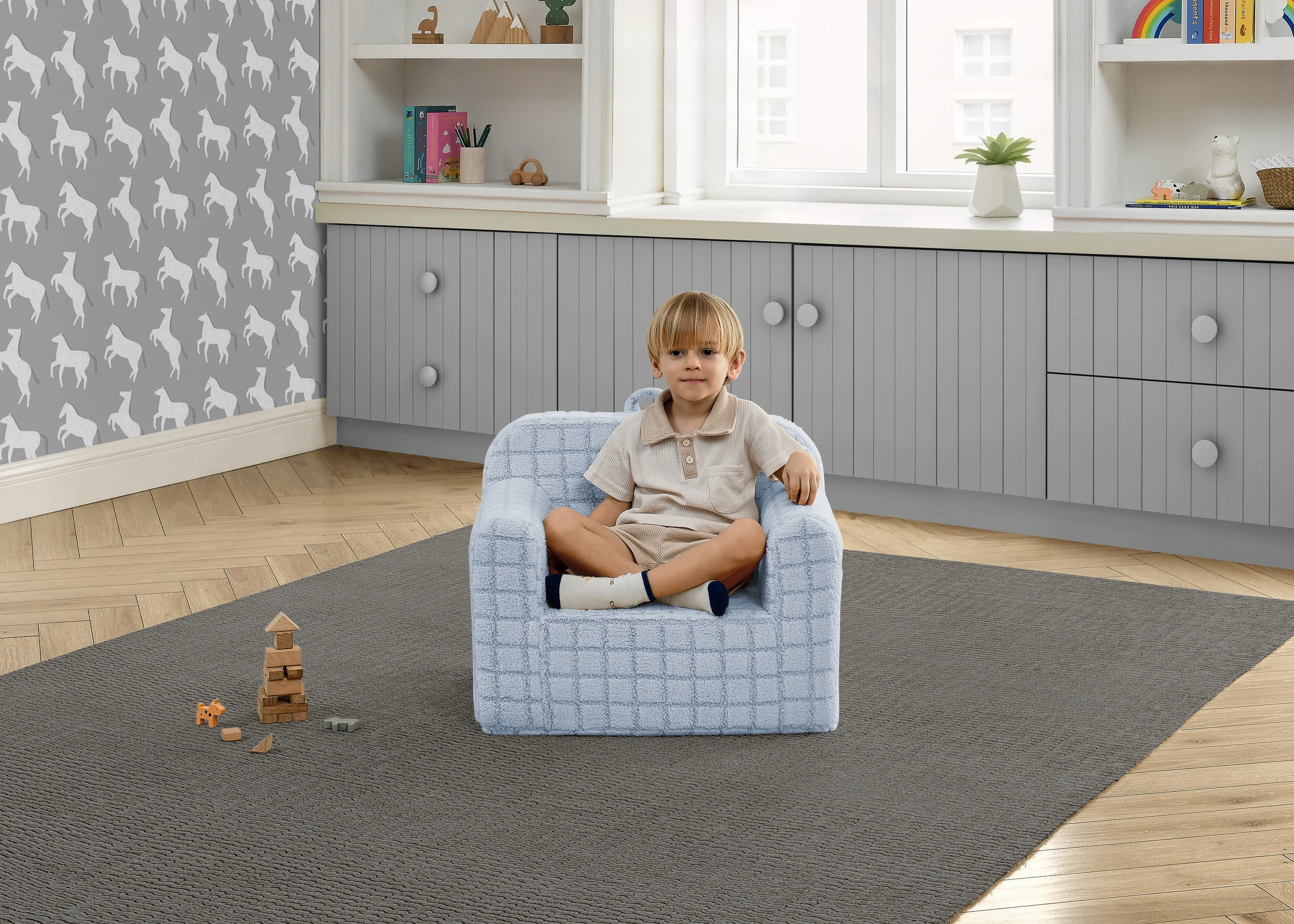 Checkered Cozee Chair - Image 10