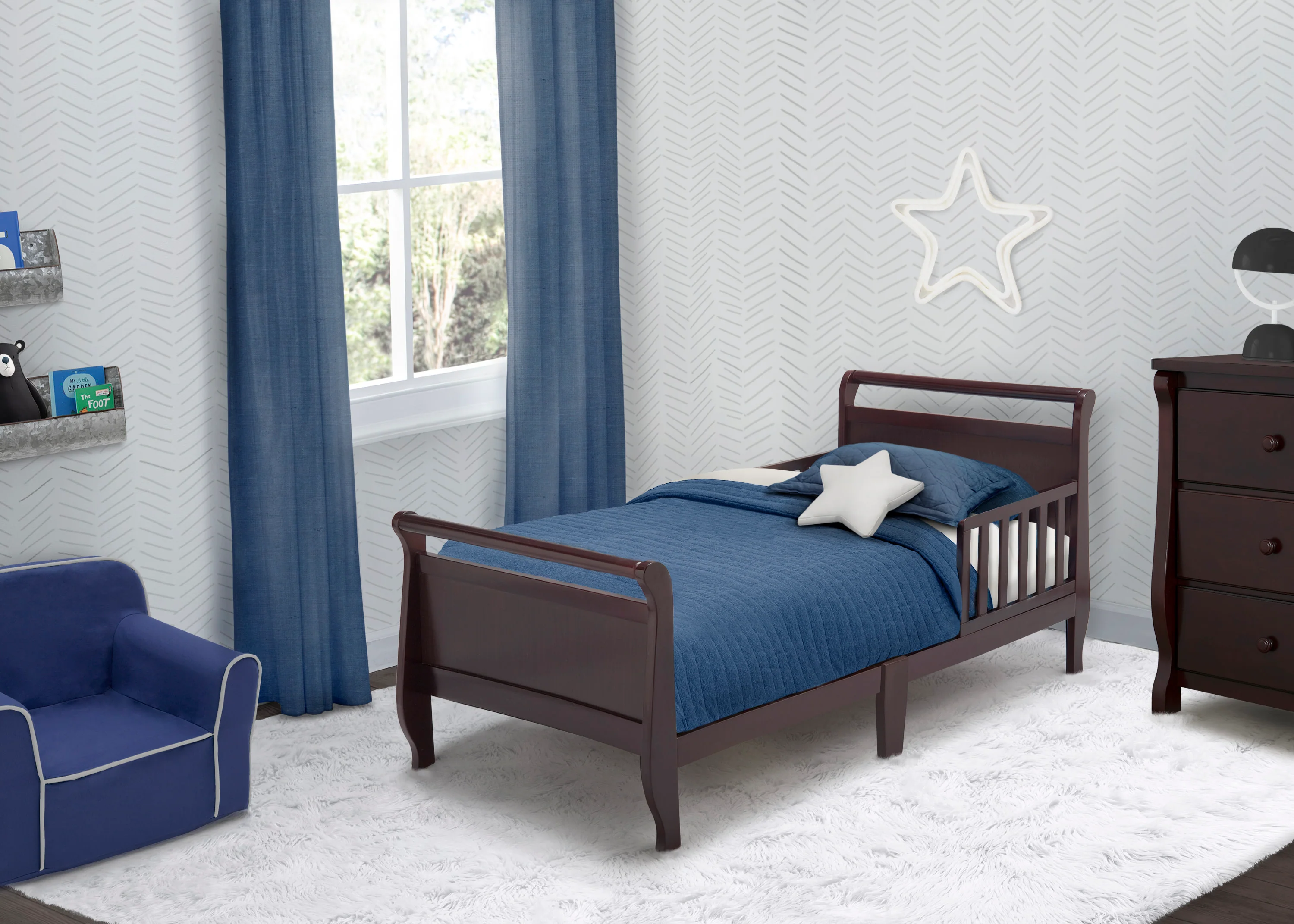 Contemporary Toddler Bed - Image 4