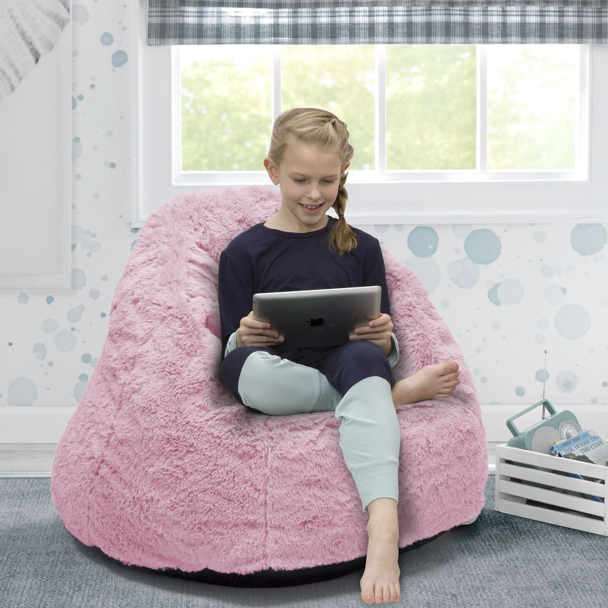 Cozee Fluffy Chair, Kid Size (For Kids Up To 10 Years Old) - Image 16