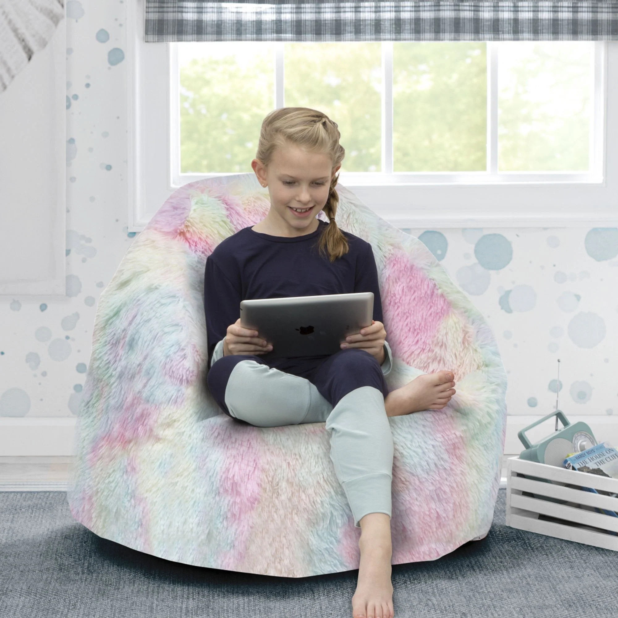 Cozee Fluffy Chair, Kid Size (For Kids Up To 10 Years Old) - Image 21