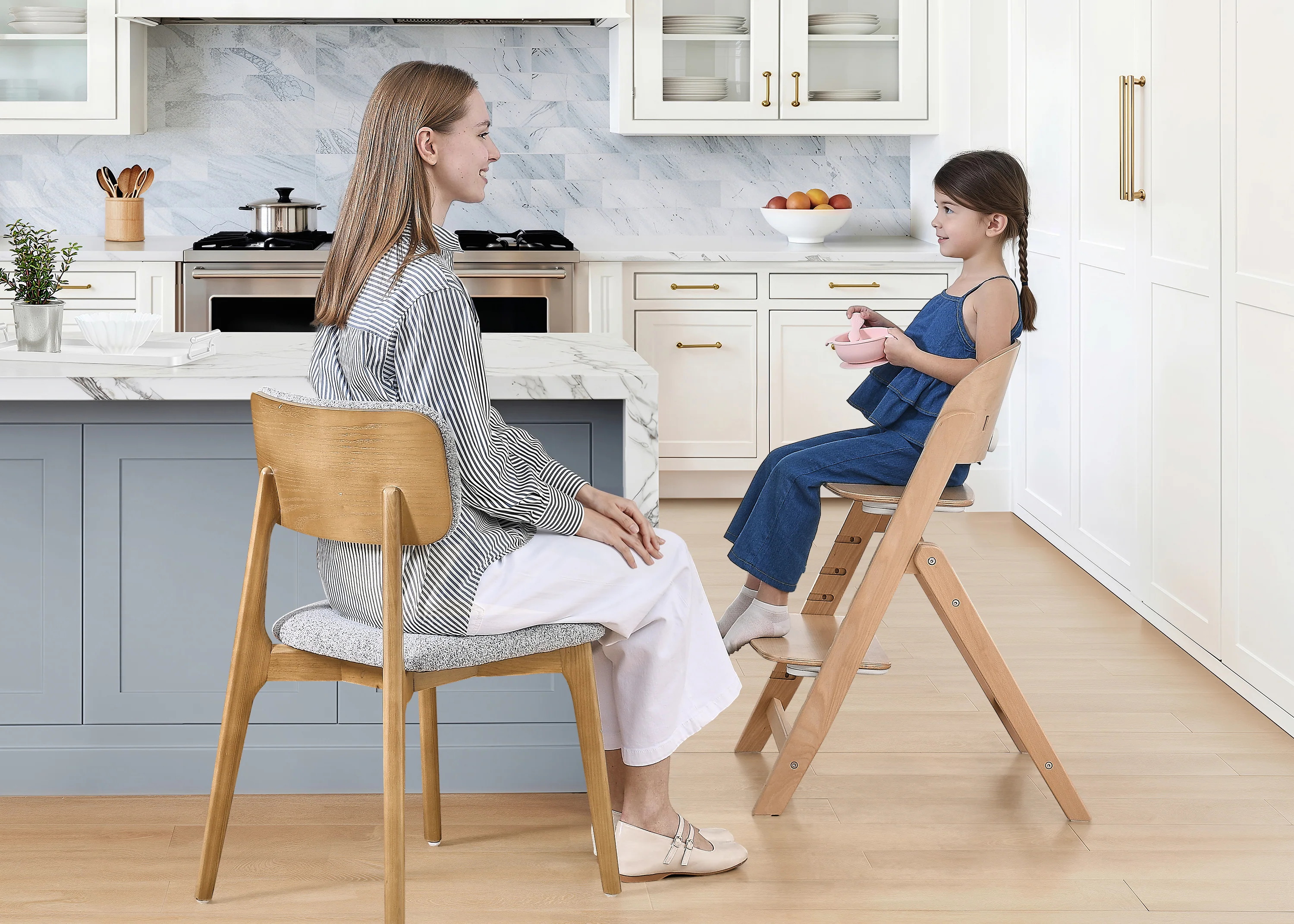 Crave 4-in-1 Convertible High Chair - Image 2