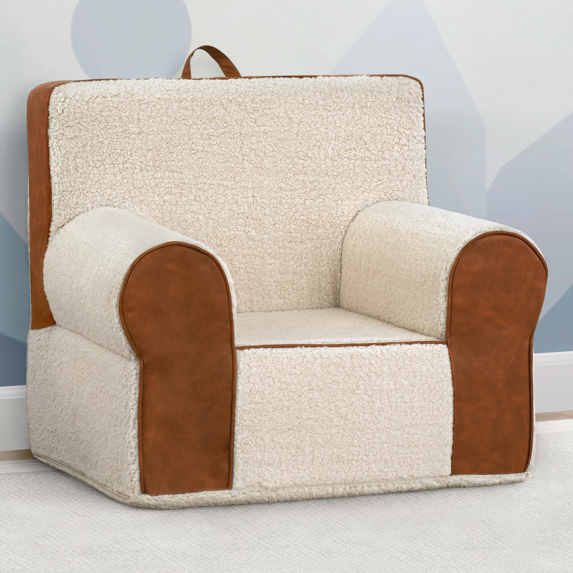 Deluxe Cozee Sherpa and Faux Leather Chair for Kids - Image 5