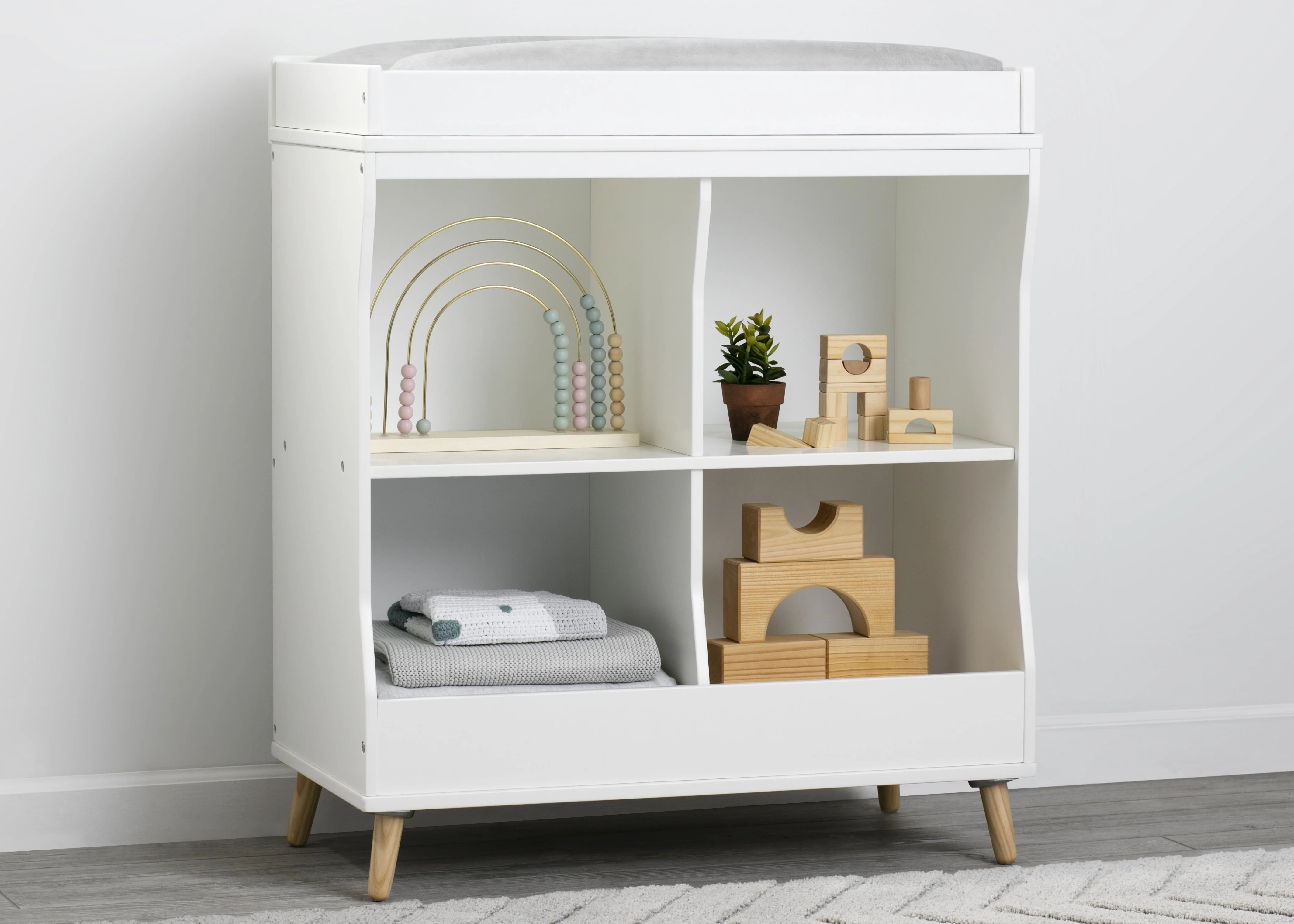 Essex Changing Table/Bookcase