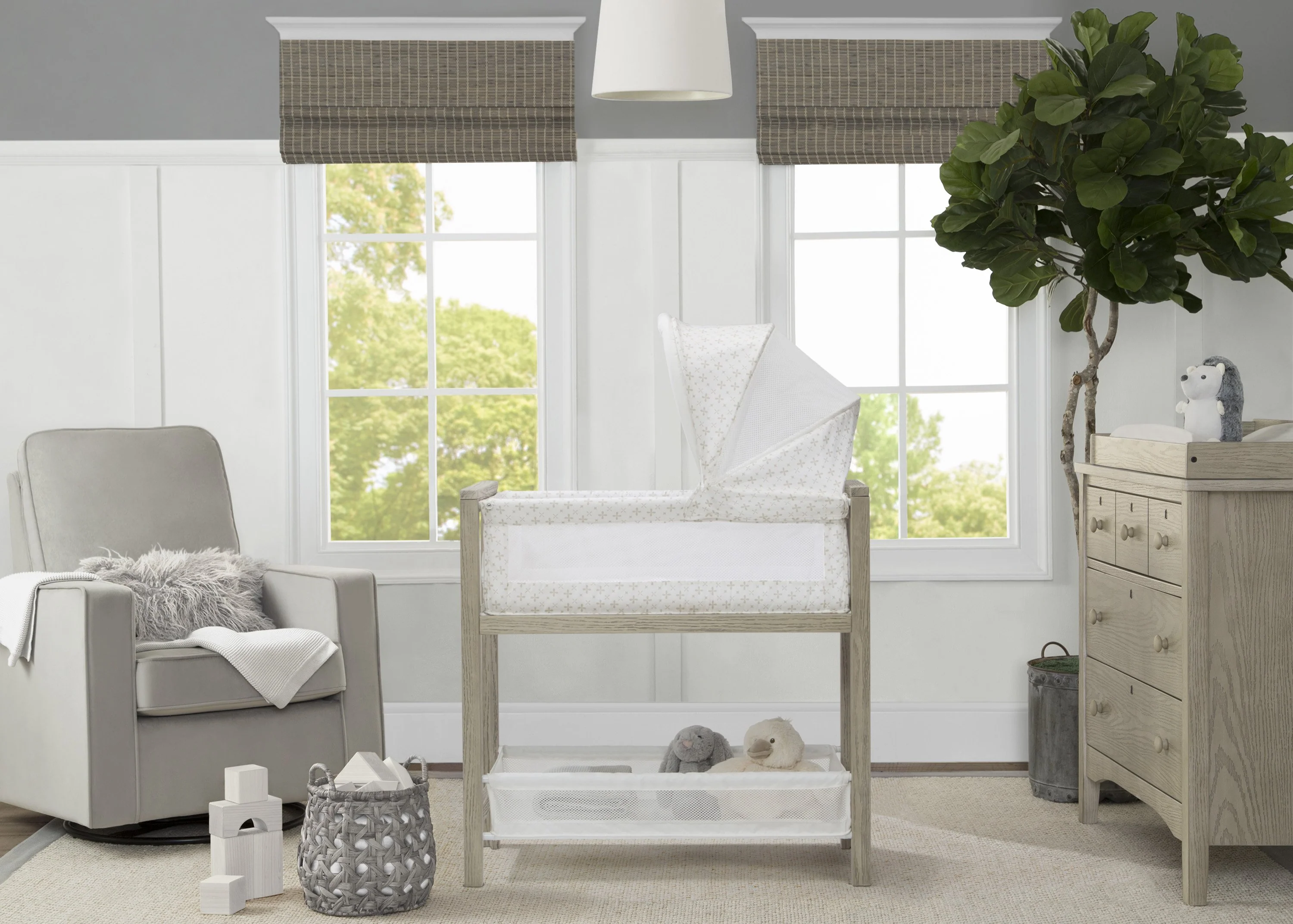 Farmhouse 2-in-1 Wood Bedside Bassinet Sleeper and Changer - Image 2