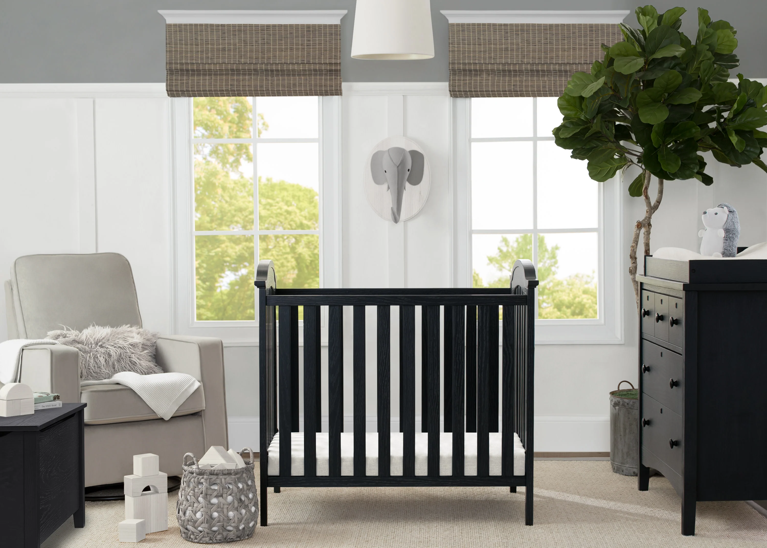 Farmhouse Mini Baby Crib with 2.75-inch Mattress - Image 5