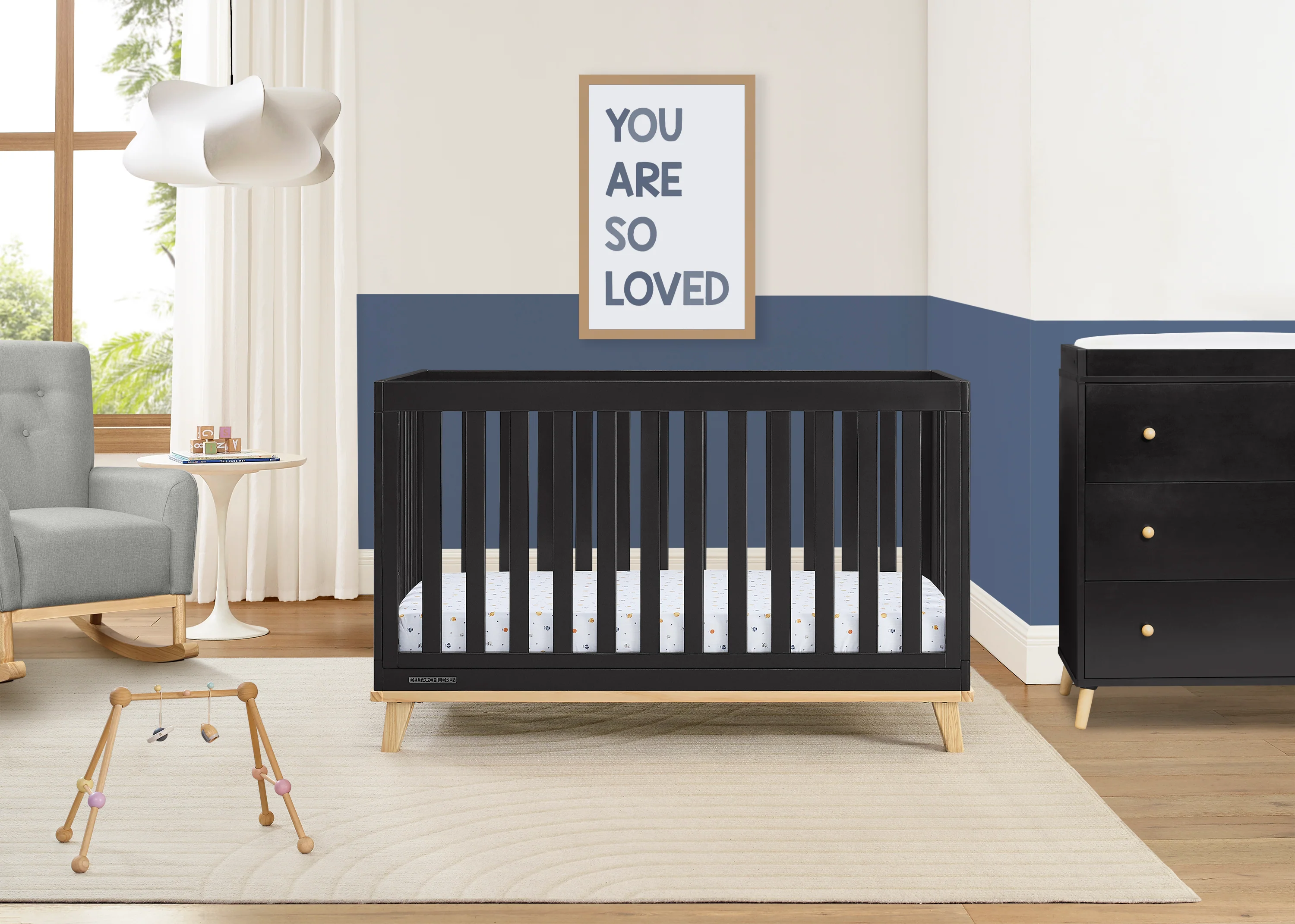 Frankie 4-in-1 Convertible Crib - Image 17