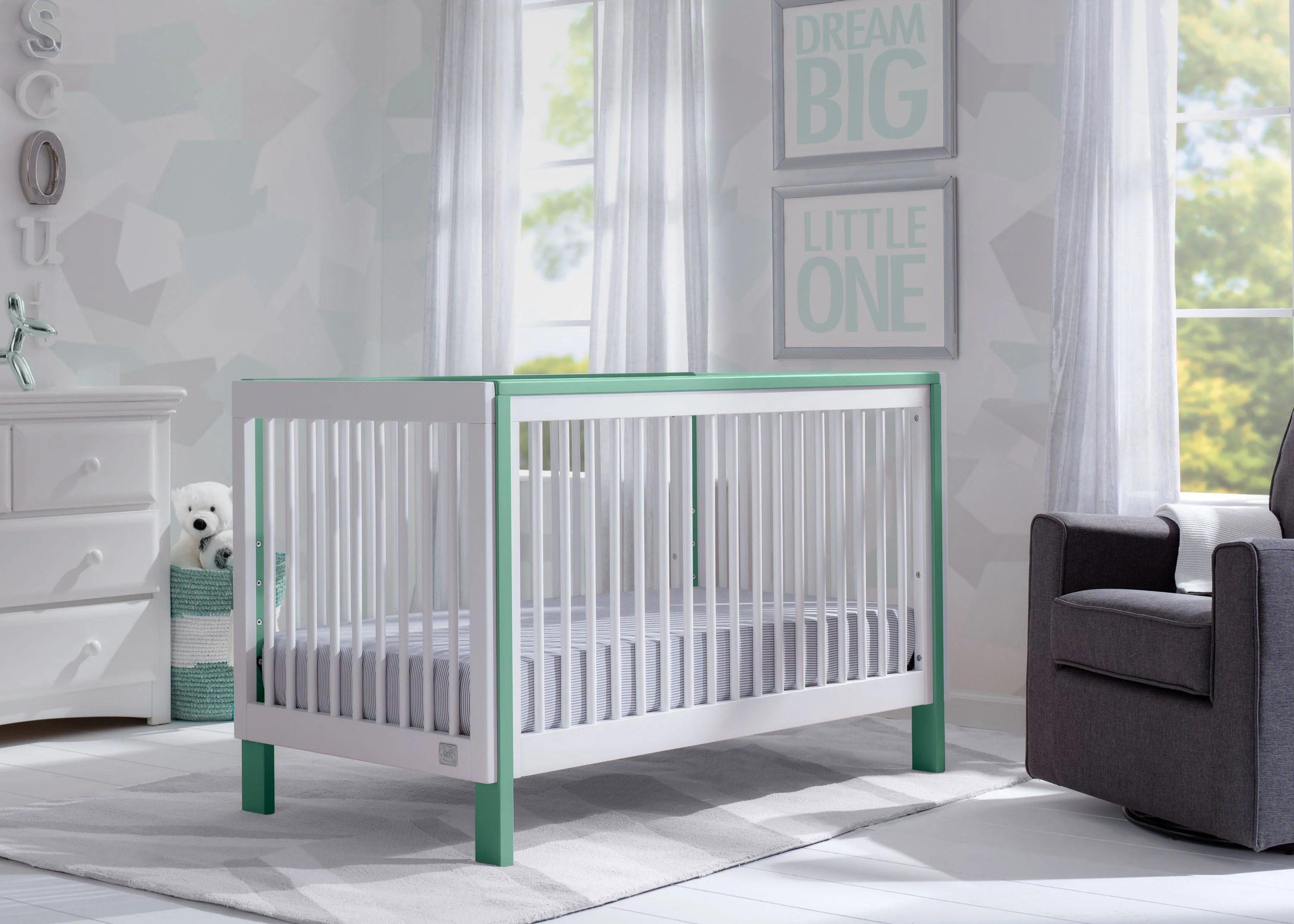 Fremont 3-in-1 Convertible Crib - Image 2