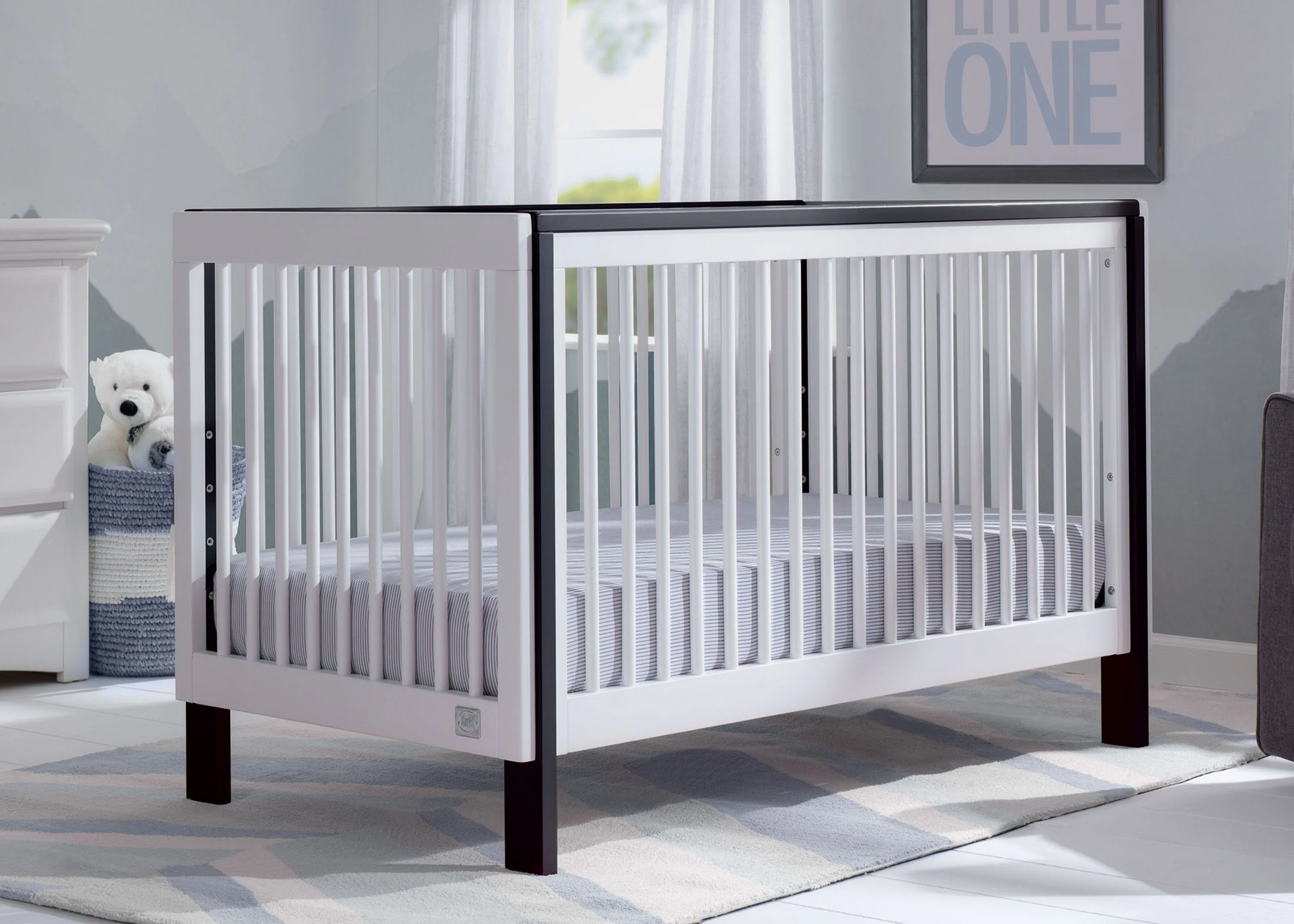 Fremont 3-in-1 Convertible Crib - Image 8