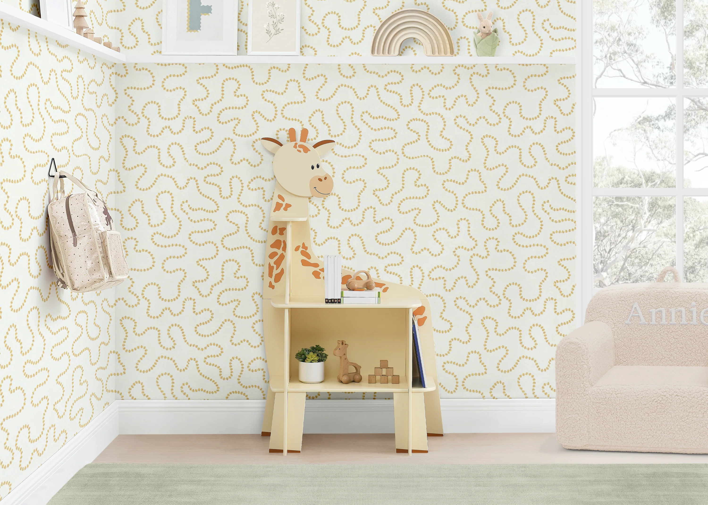 Giraffe Bookcase