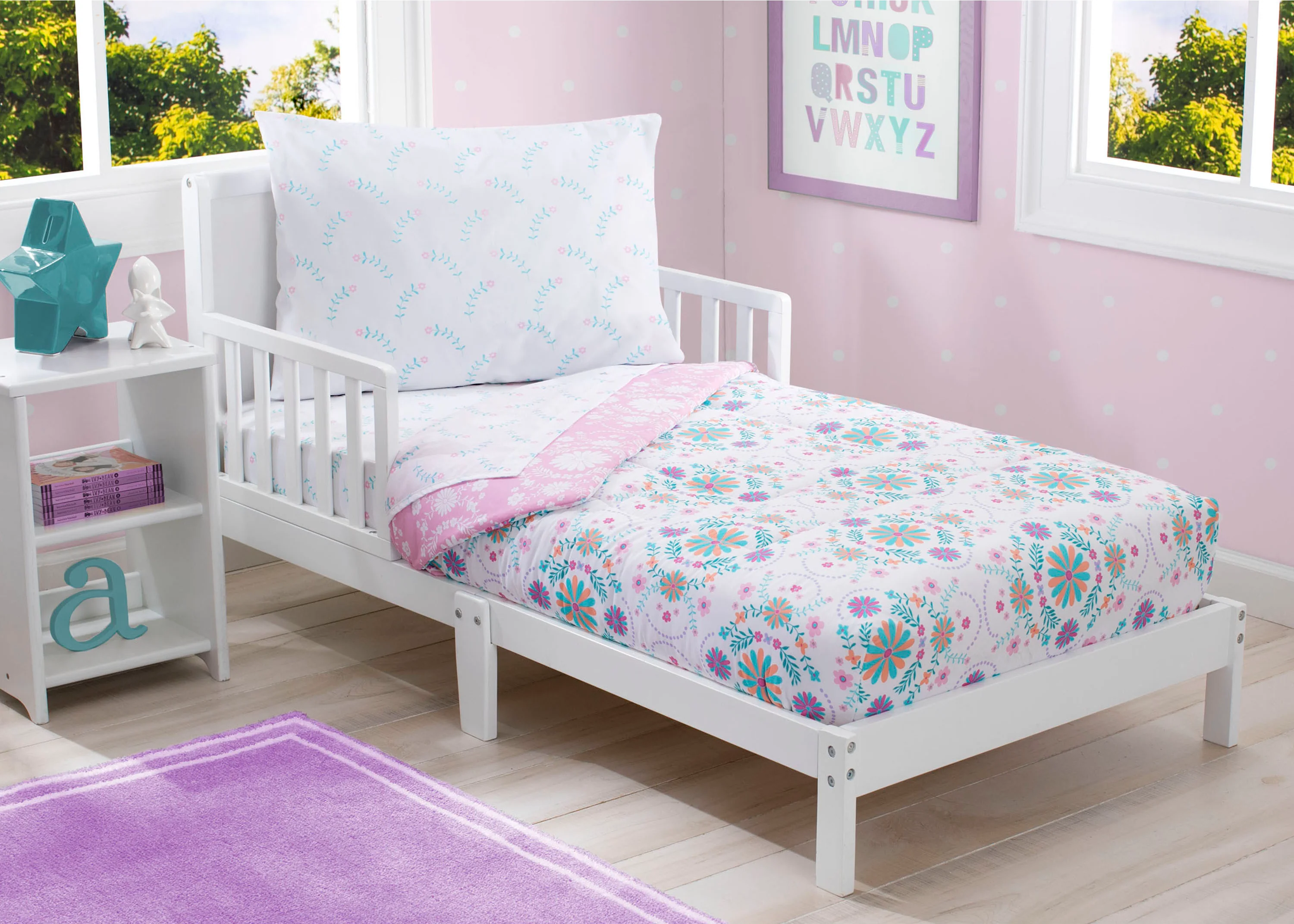 Girls 4-Piece Toddler Bedding Set - Image 3