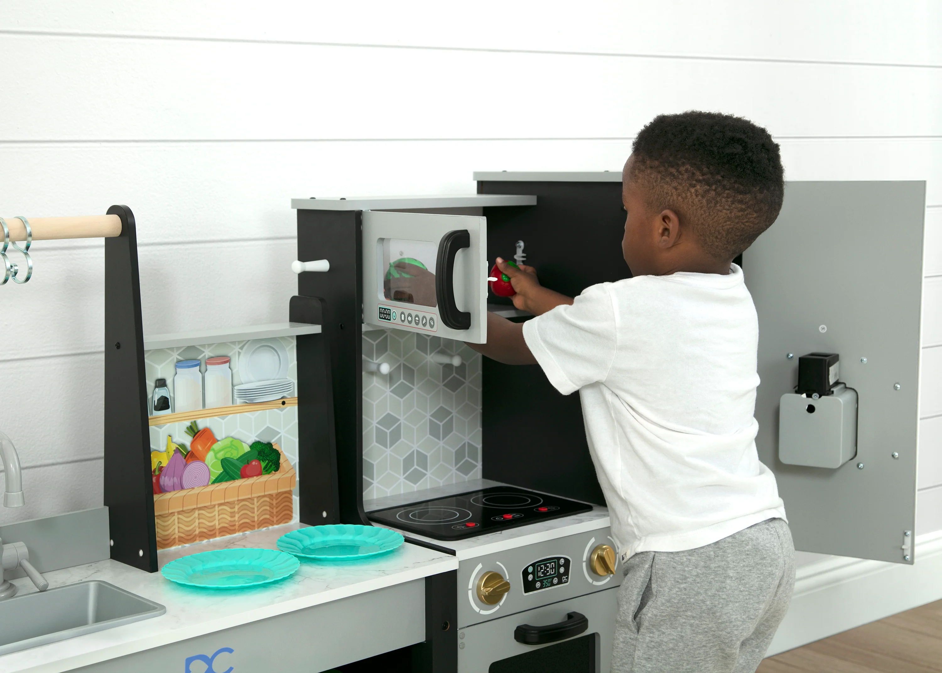 Gourmet All-in-One Corner Play Kitchen - Image 15