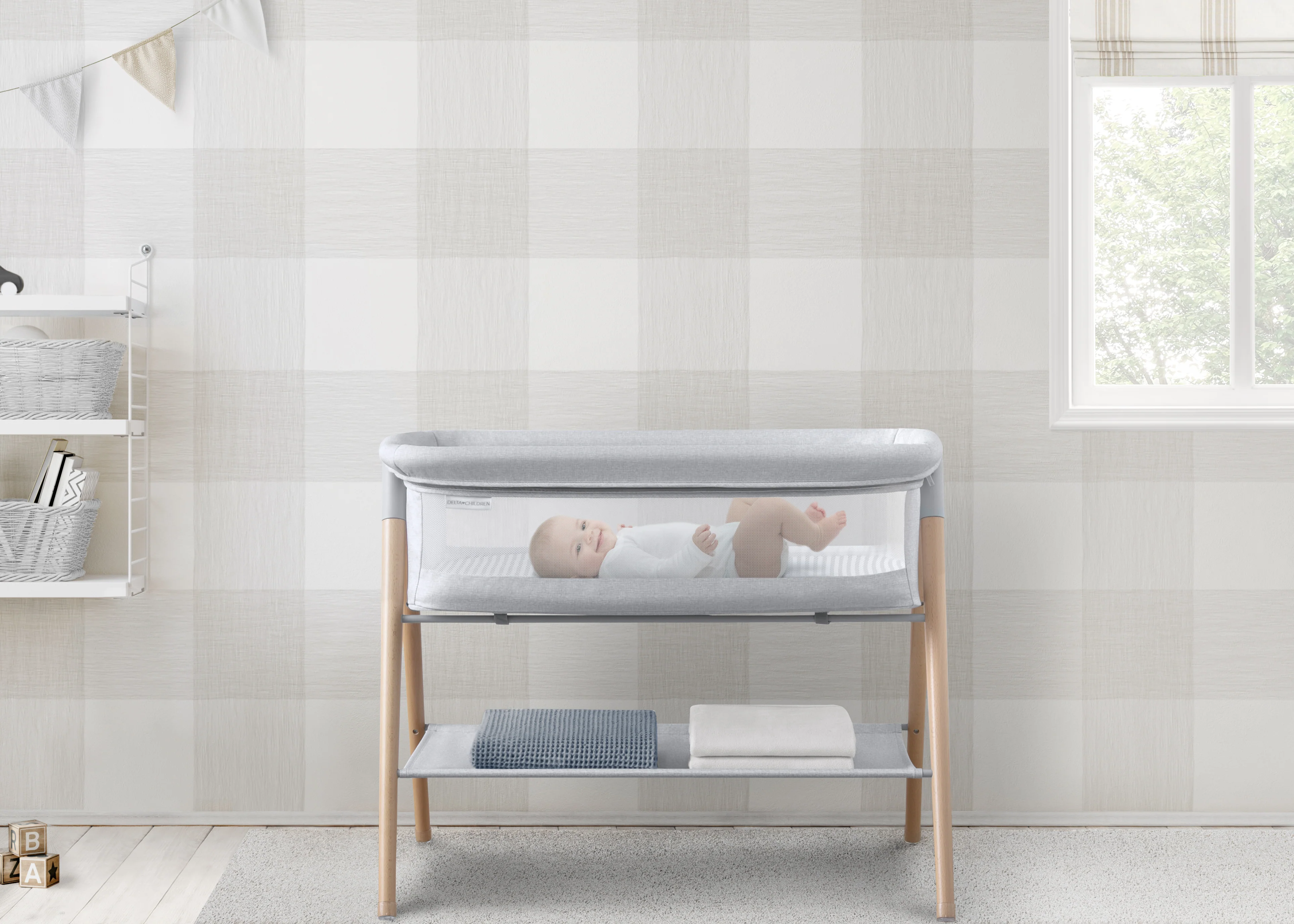 Haven by the Bed Bassinet with Natural Beechwood Legs