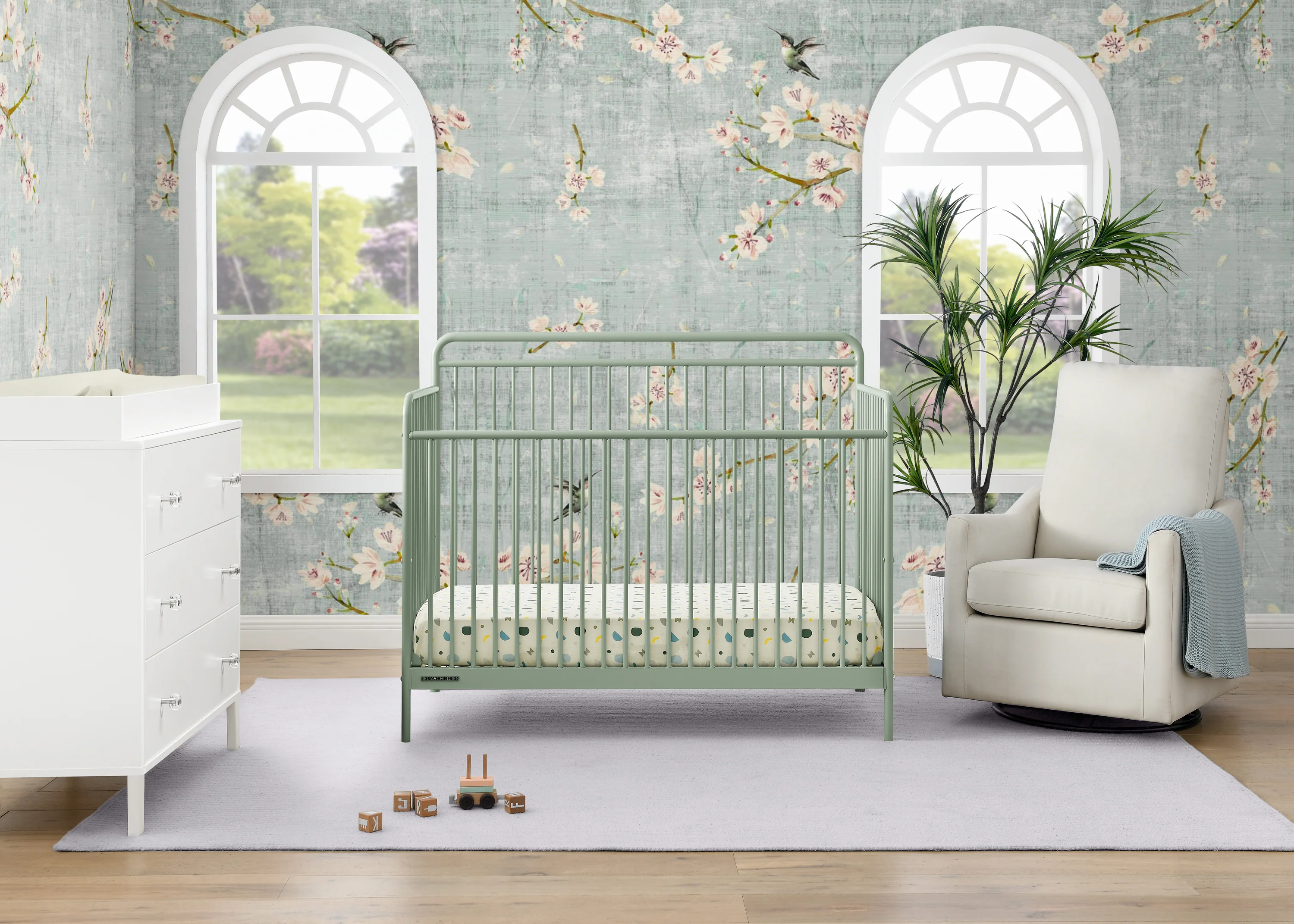 Hayden 5-in-1 Convertible Crib - Image 2
