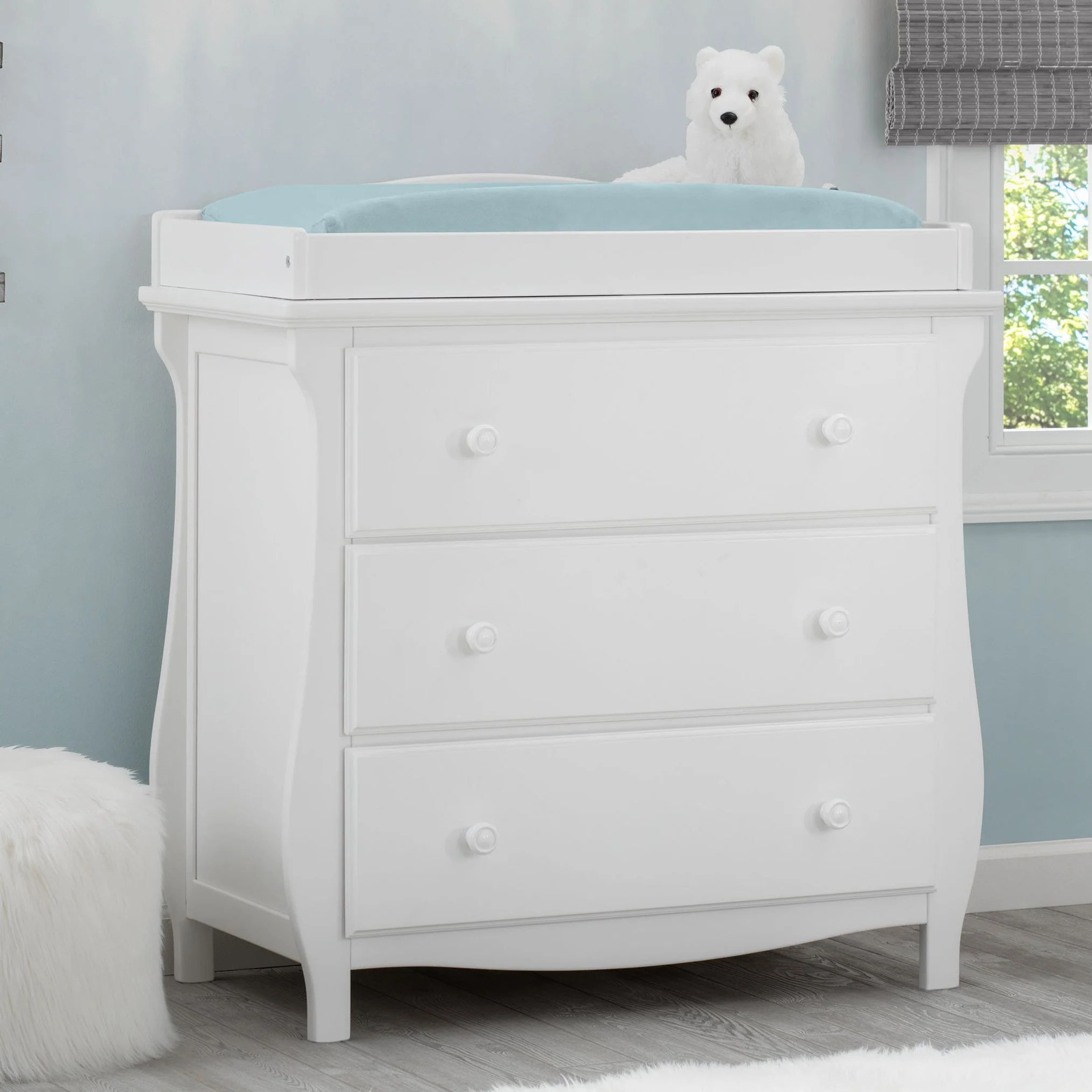 Lancaster 3 Drawer Dresser with Changing Top - Image 6