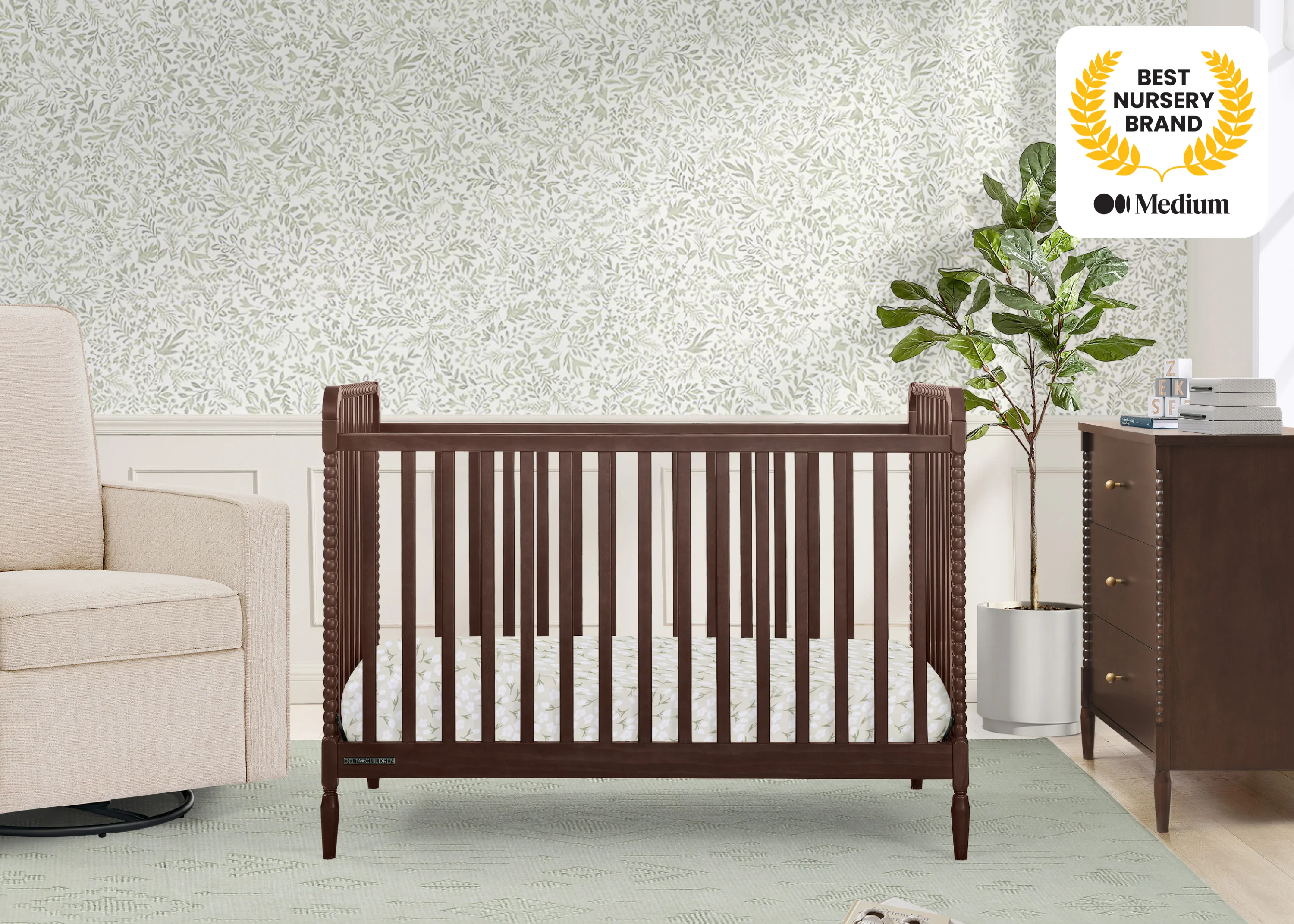 Lily 4-in-1 Convertible Crib - Image 17