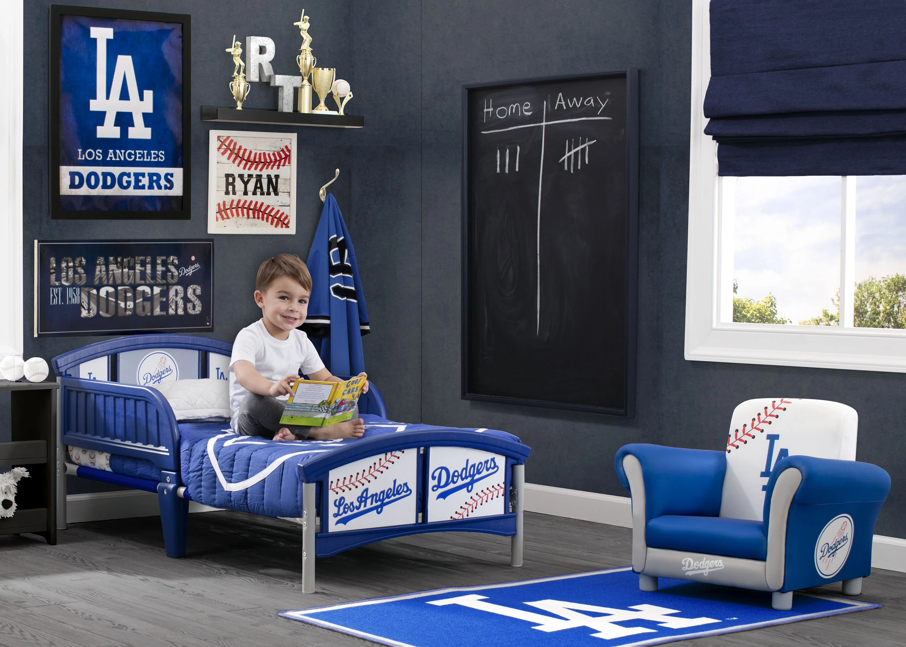 Los Angeles Dodgers Soft Area Rug with Non-Slip Backing (4' x 2'6) - Image 2