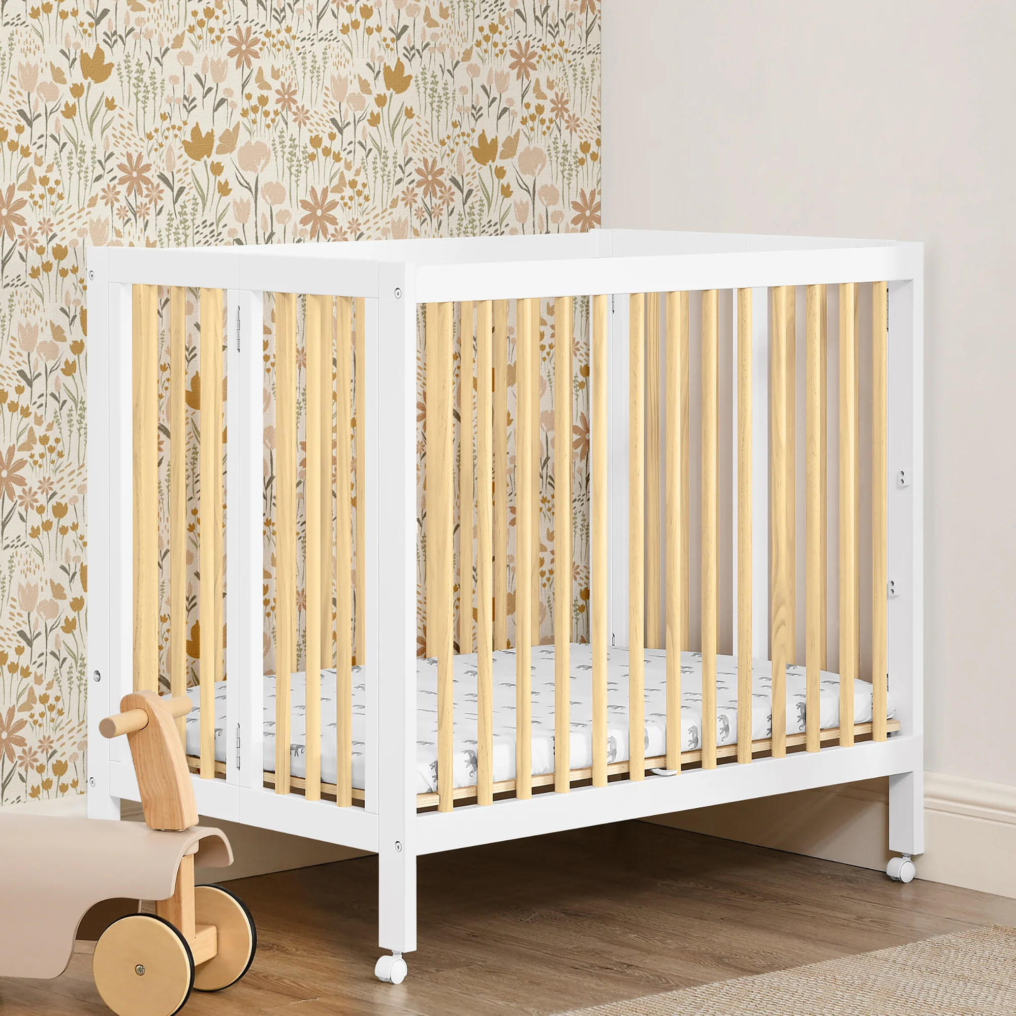 Mia Portable Folding Mini Crib with 1.5-Inch Mattress - Image 16