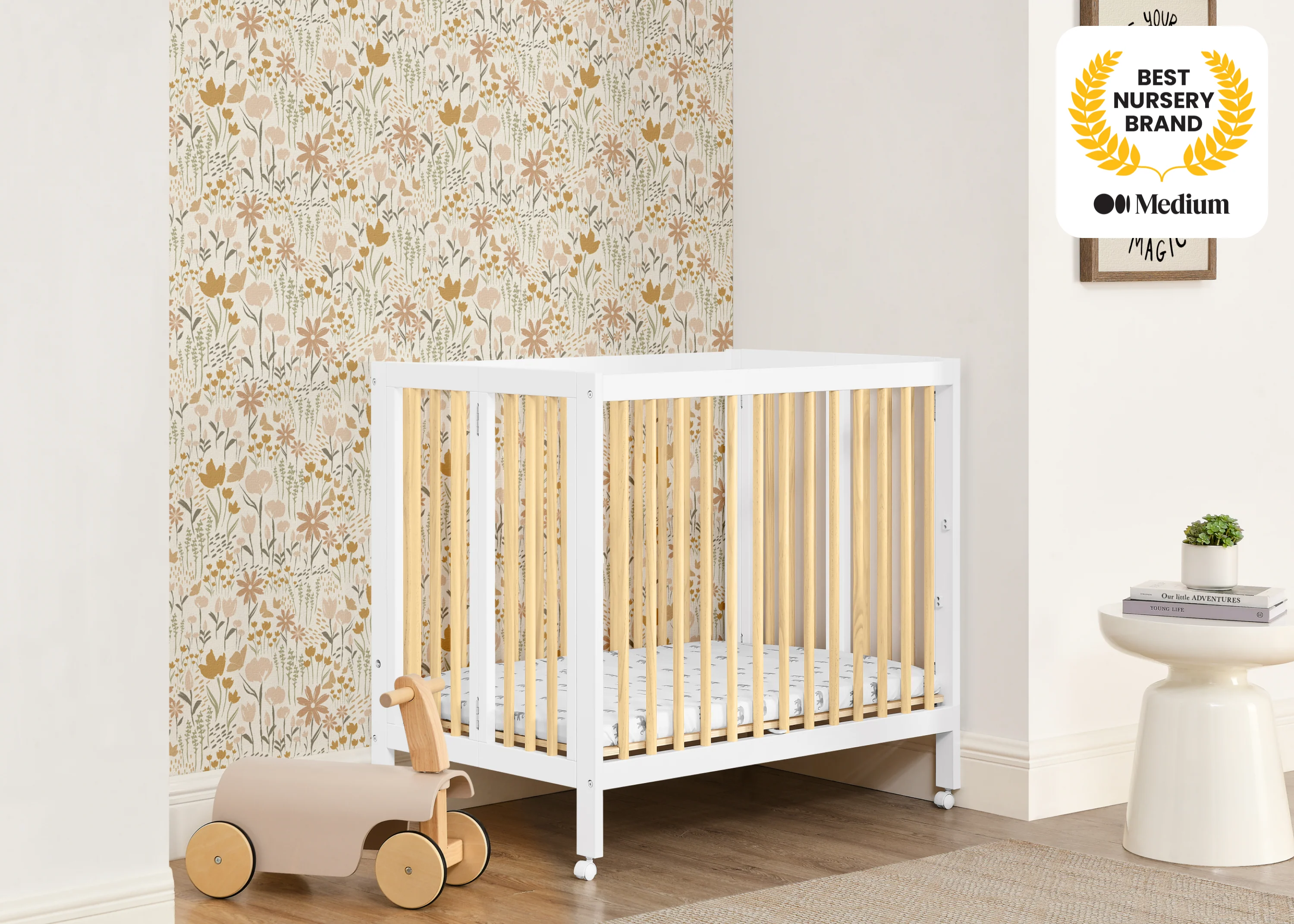 Mia Portable Folding Mini Crib with 1.5-Inch Mattress - Image 2
