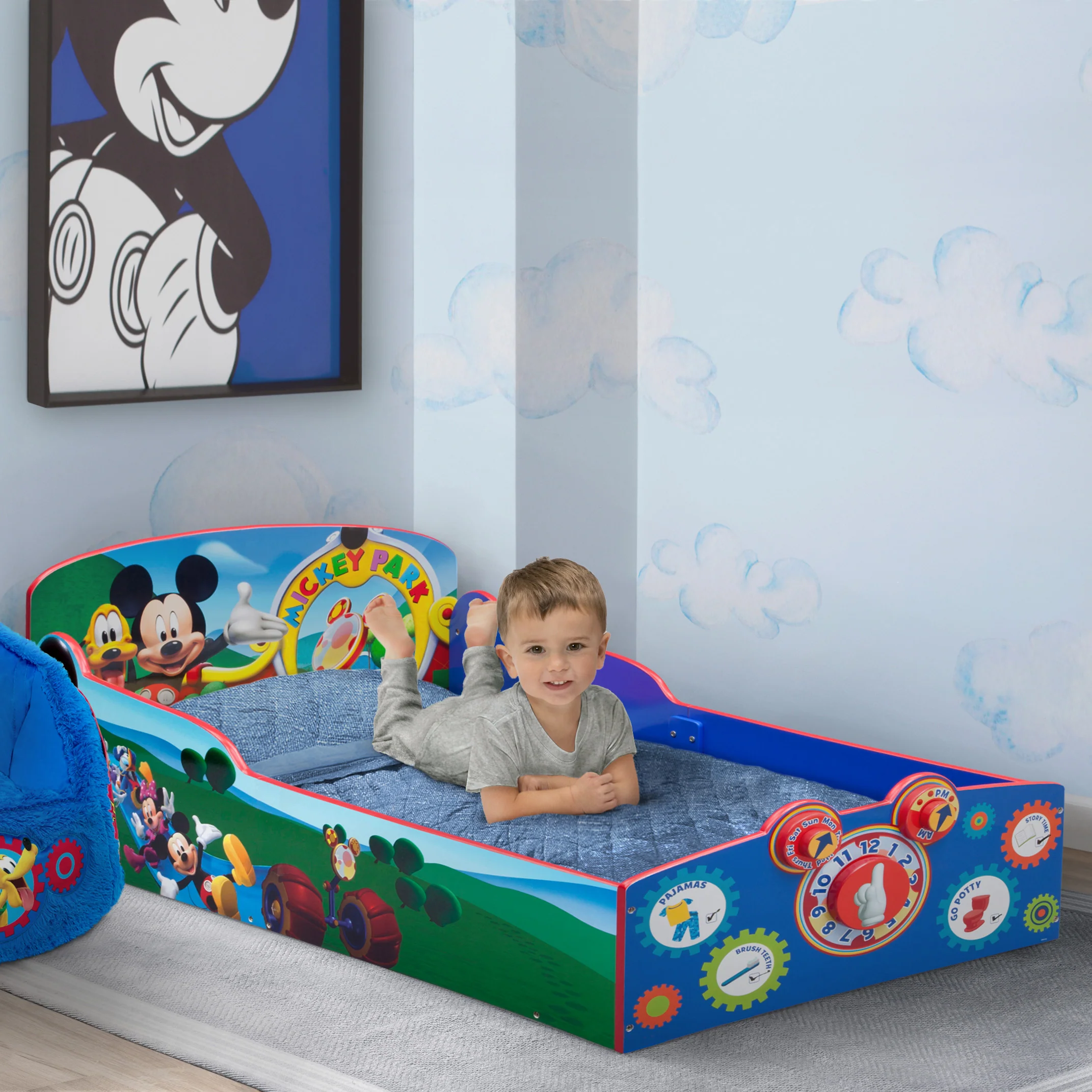 Mickey Mouse Interactive Wood Toddler Bed - Image 9