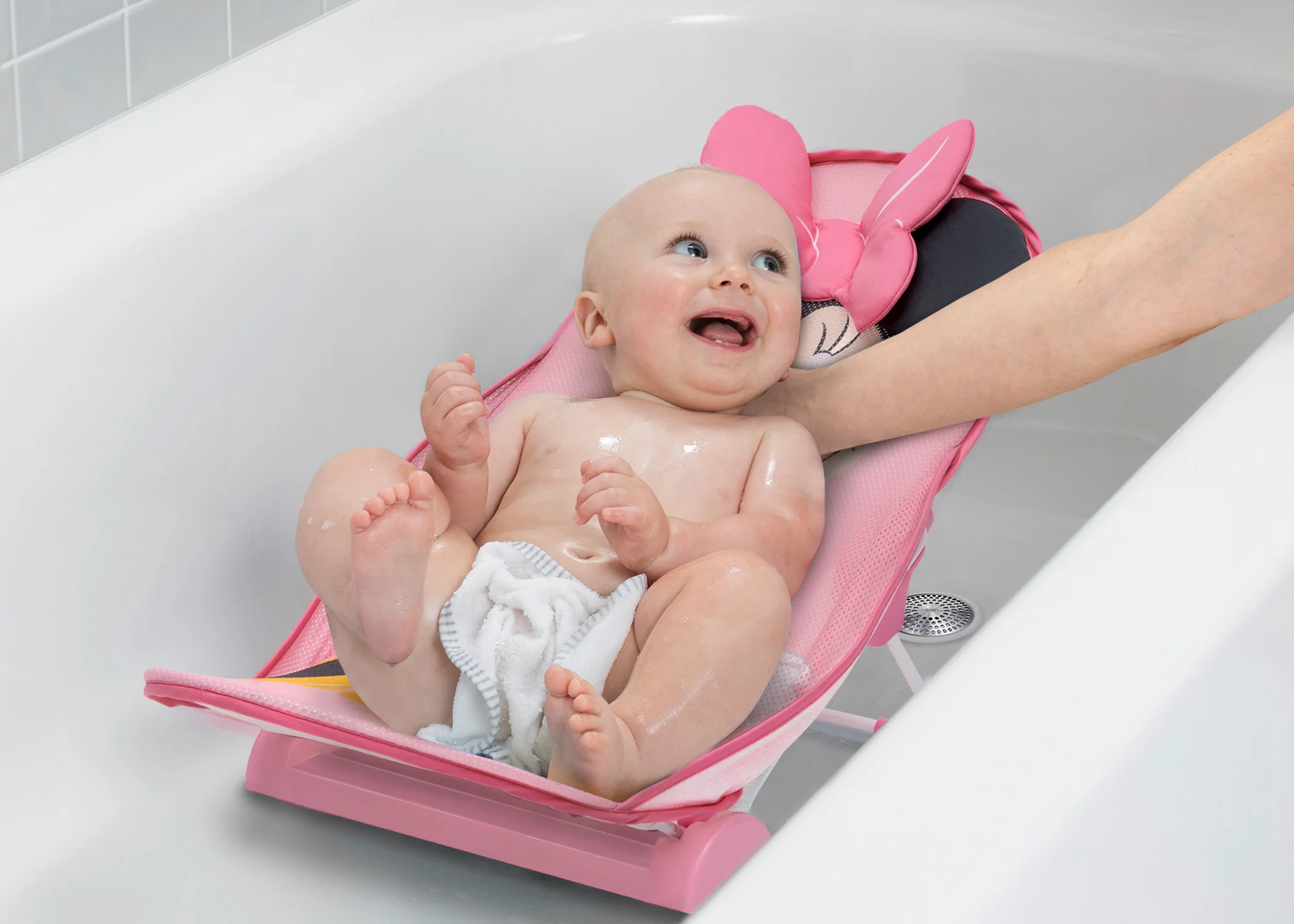 Minnie Mouse Baby Bather