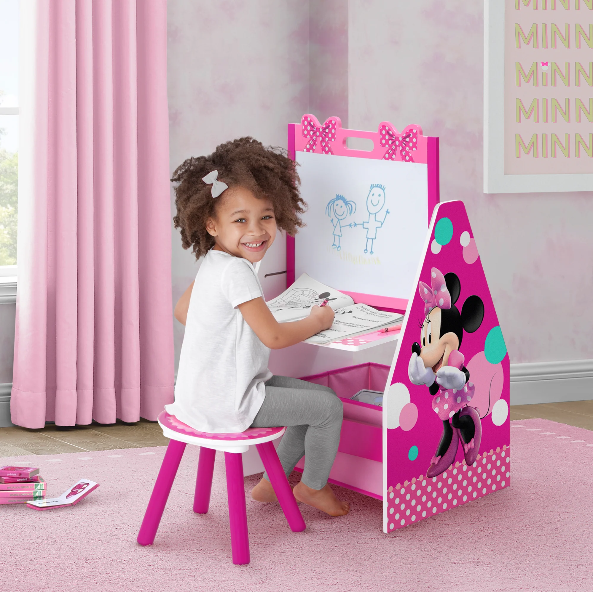 Minnie Mouse Deluxe Kids Art Table - Easel, Desk, Stool, Toy Organizer - Image 7