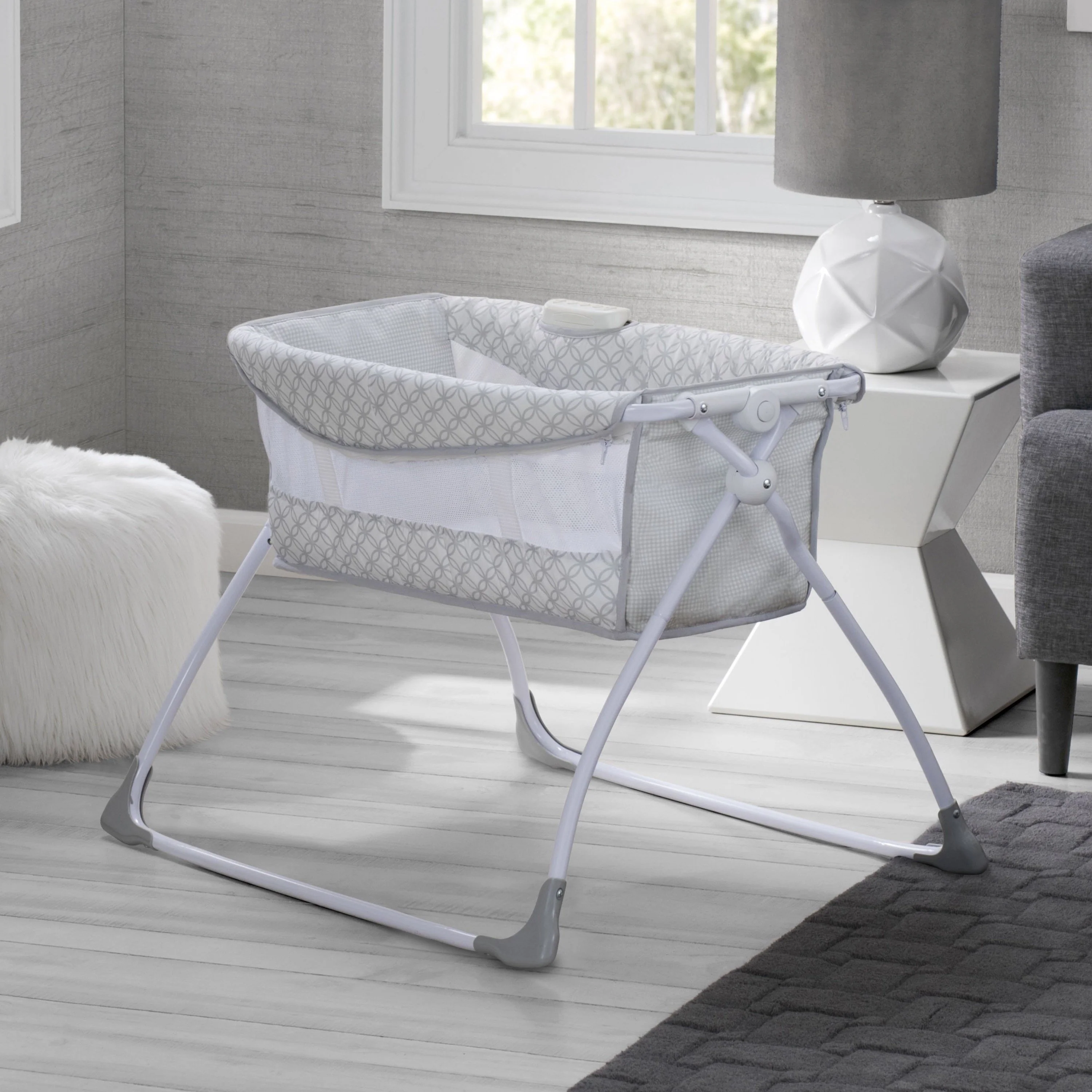 Newborn Soothing Sleeper Bassinet - Image 9