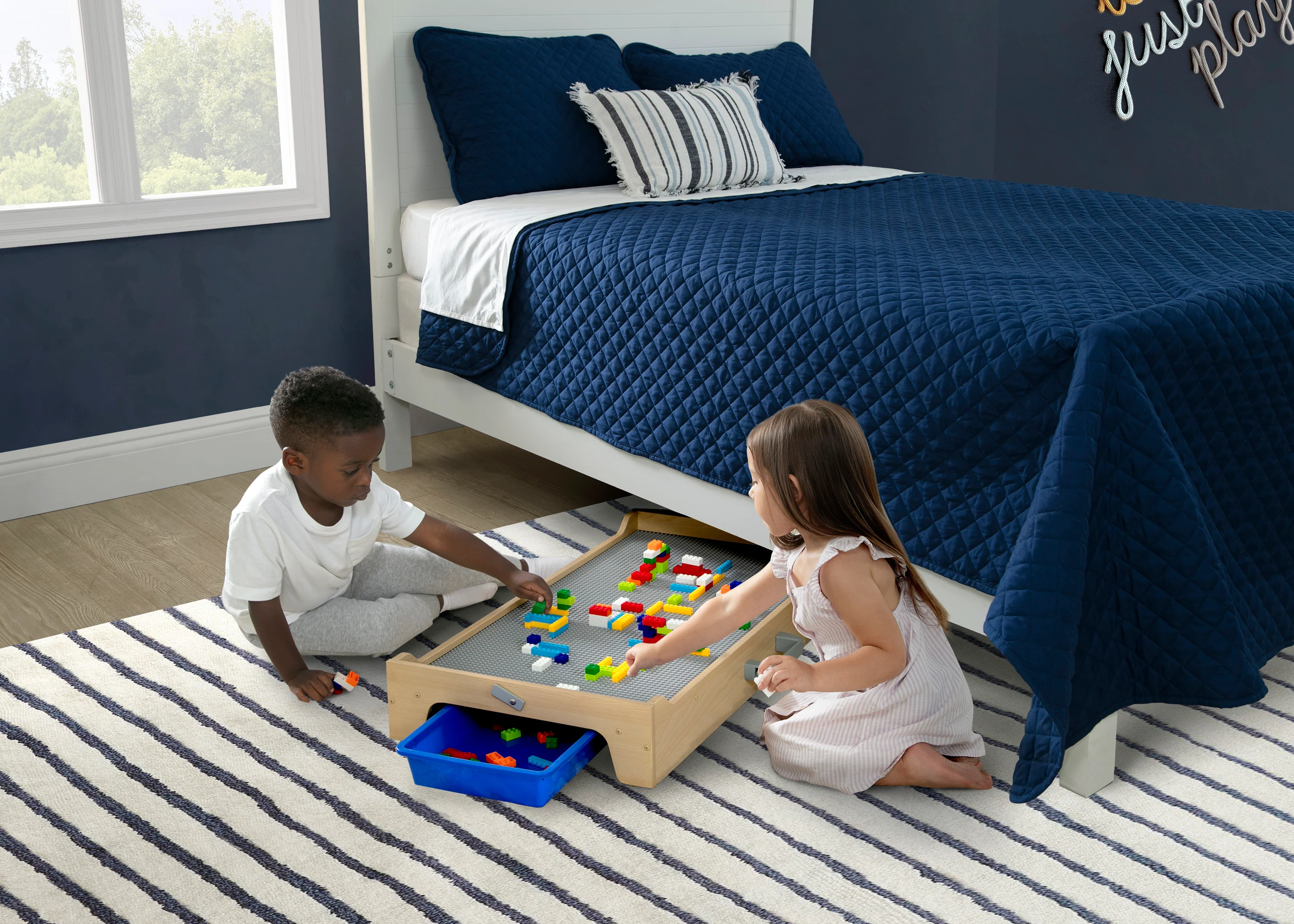 Play N Store Building Bricks Play Table with 100+ Play Bricks Included - Image 3