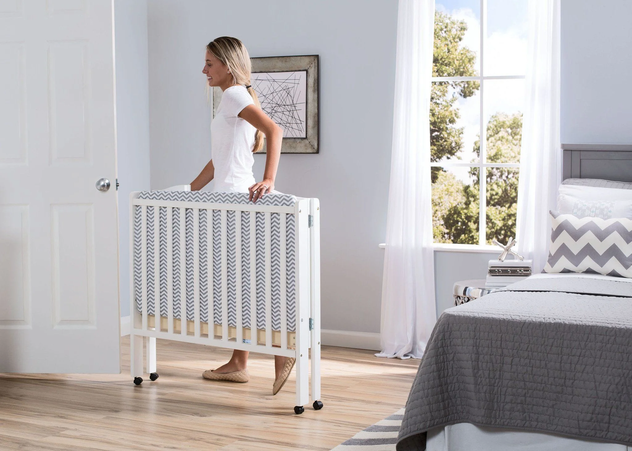 Portable Folding Crib with Mattress - Image 2